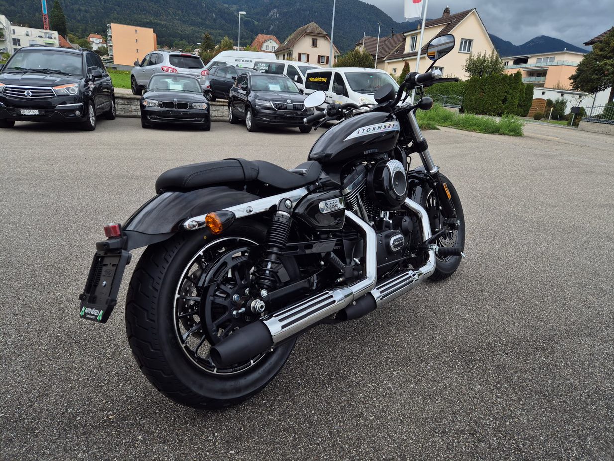 SWM V1200-showroom-element-2