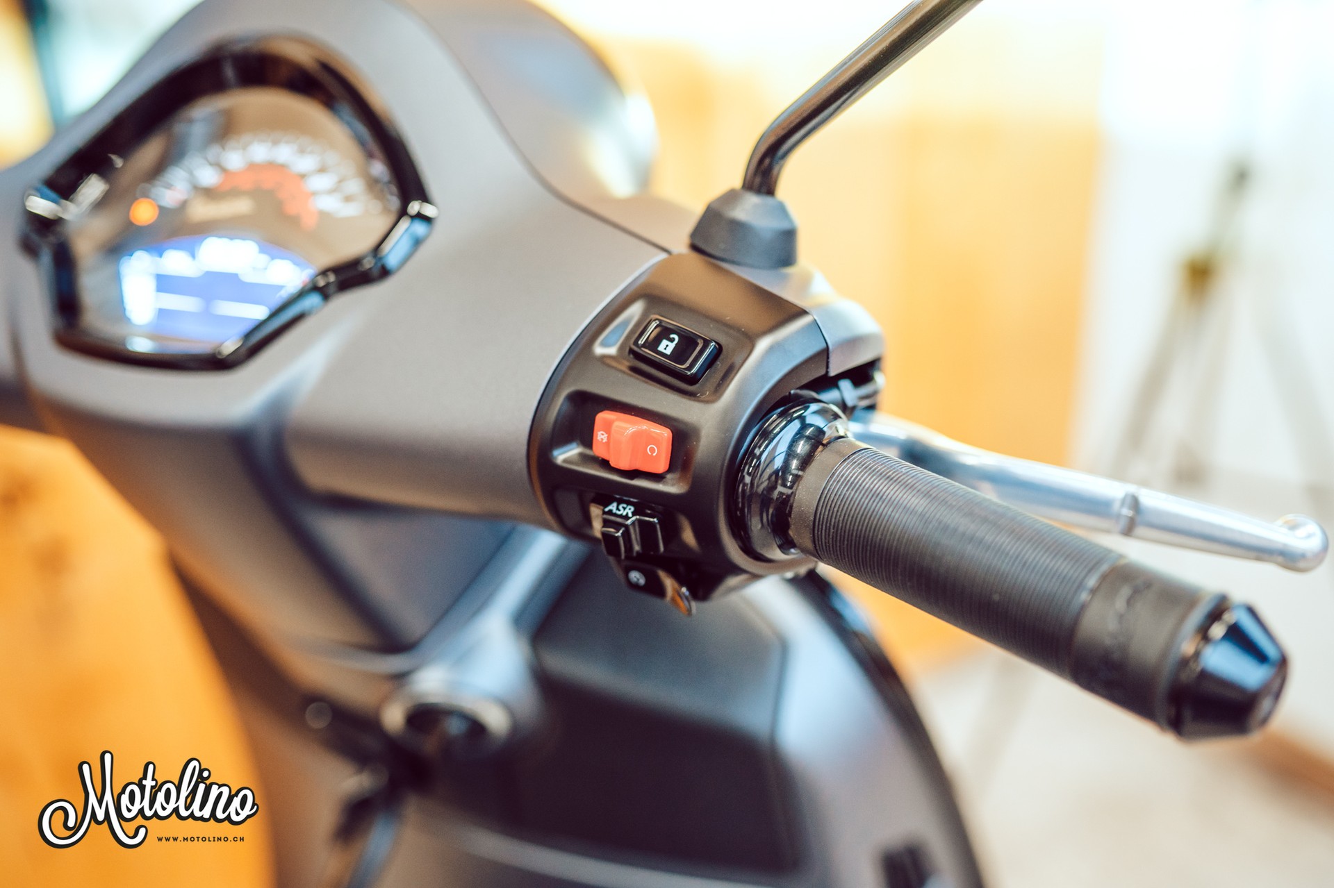 PIAGGIO Vespa GTS 310 Super Sport ABS-image-8
