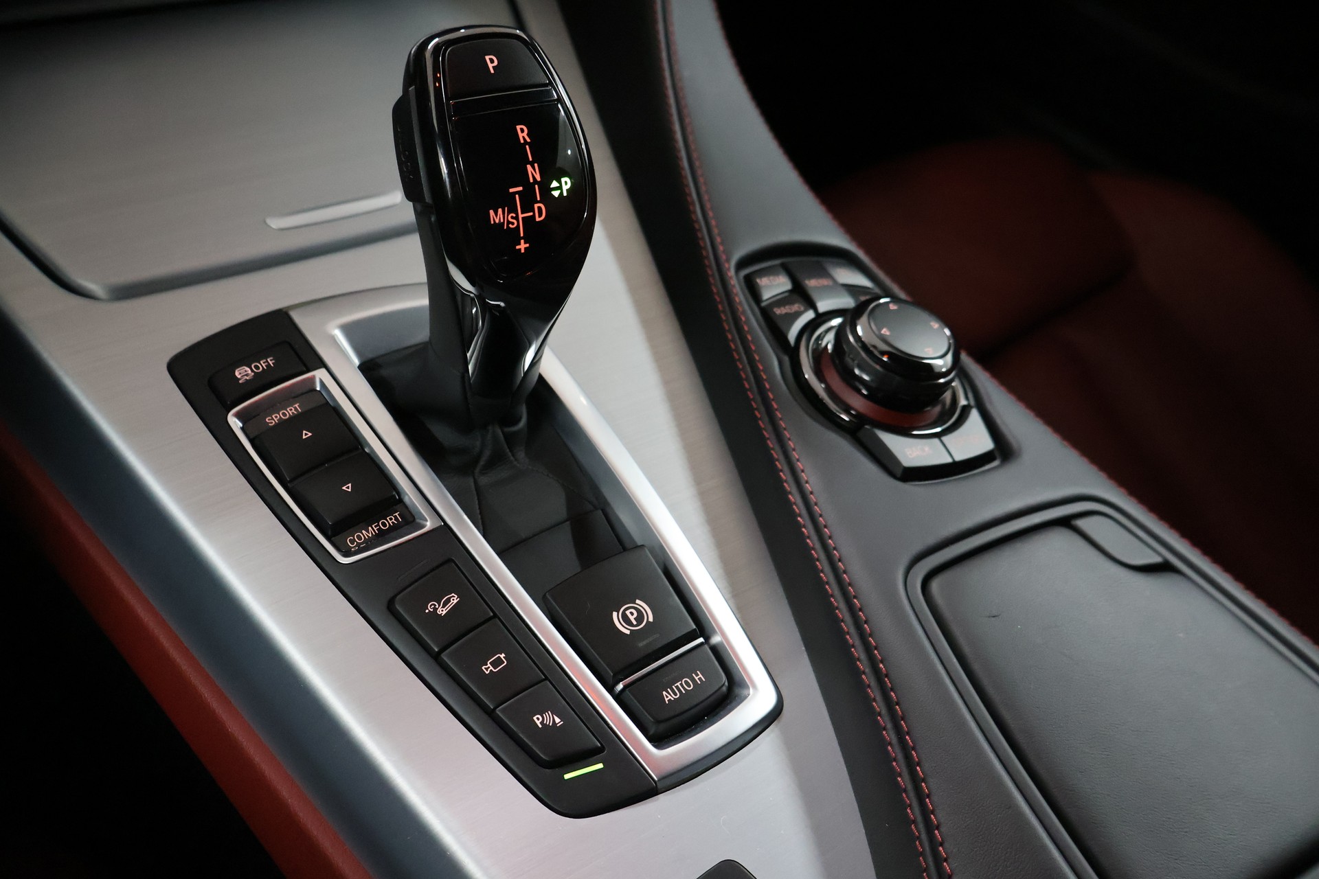 BMW 650i Cabrio xDrive M Sport Edition-image-24