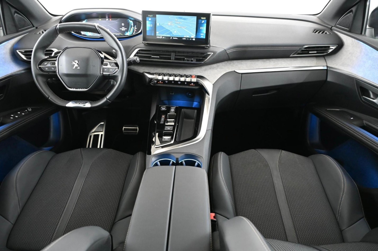 PEUGEOT 3008 300e Hybrid4 GT EAT8-image-9