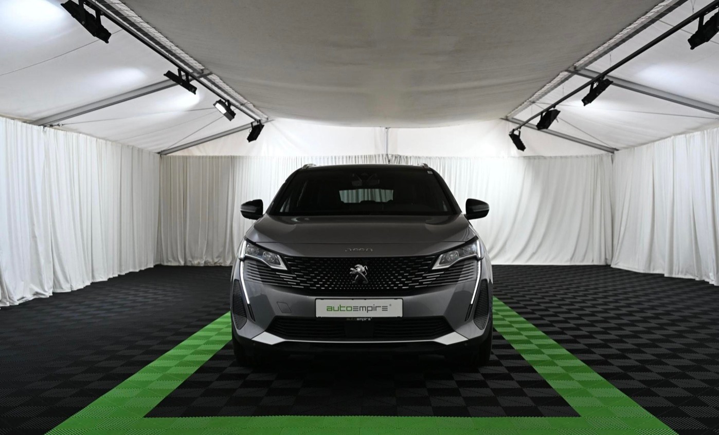 PEUGEOT 3008 300e Hybrid4 GT EAT8-image-1