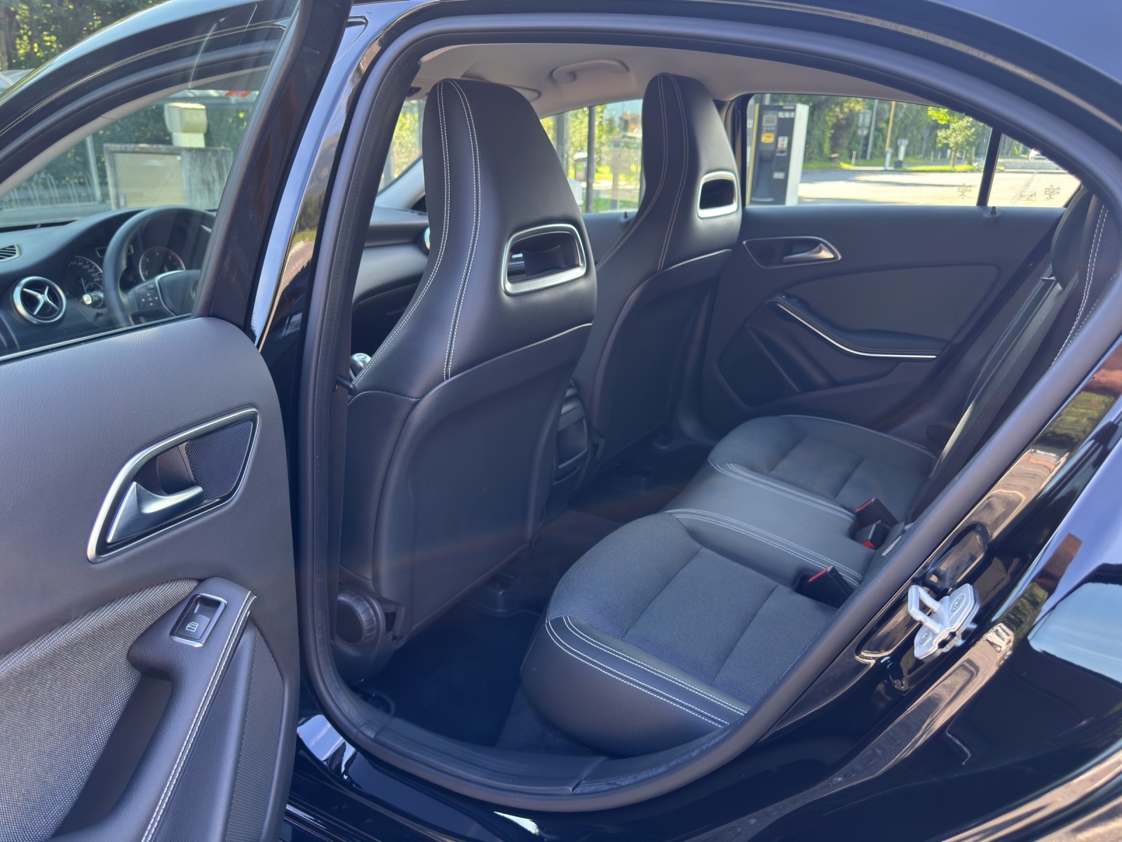 MERCEDES-BENZ A 200 CDI Style-image-12