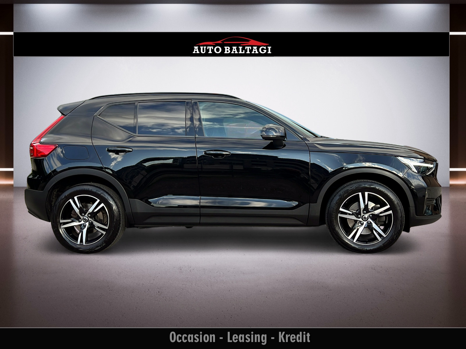 VOLVO XC40 B4 Benzin Mild Hybrid AWD Plus Dark DCT-image-12