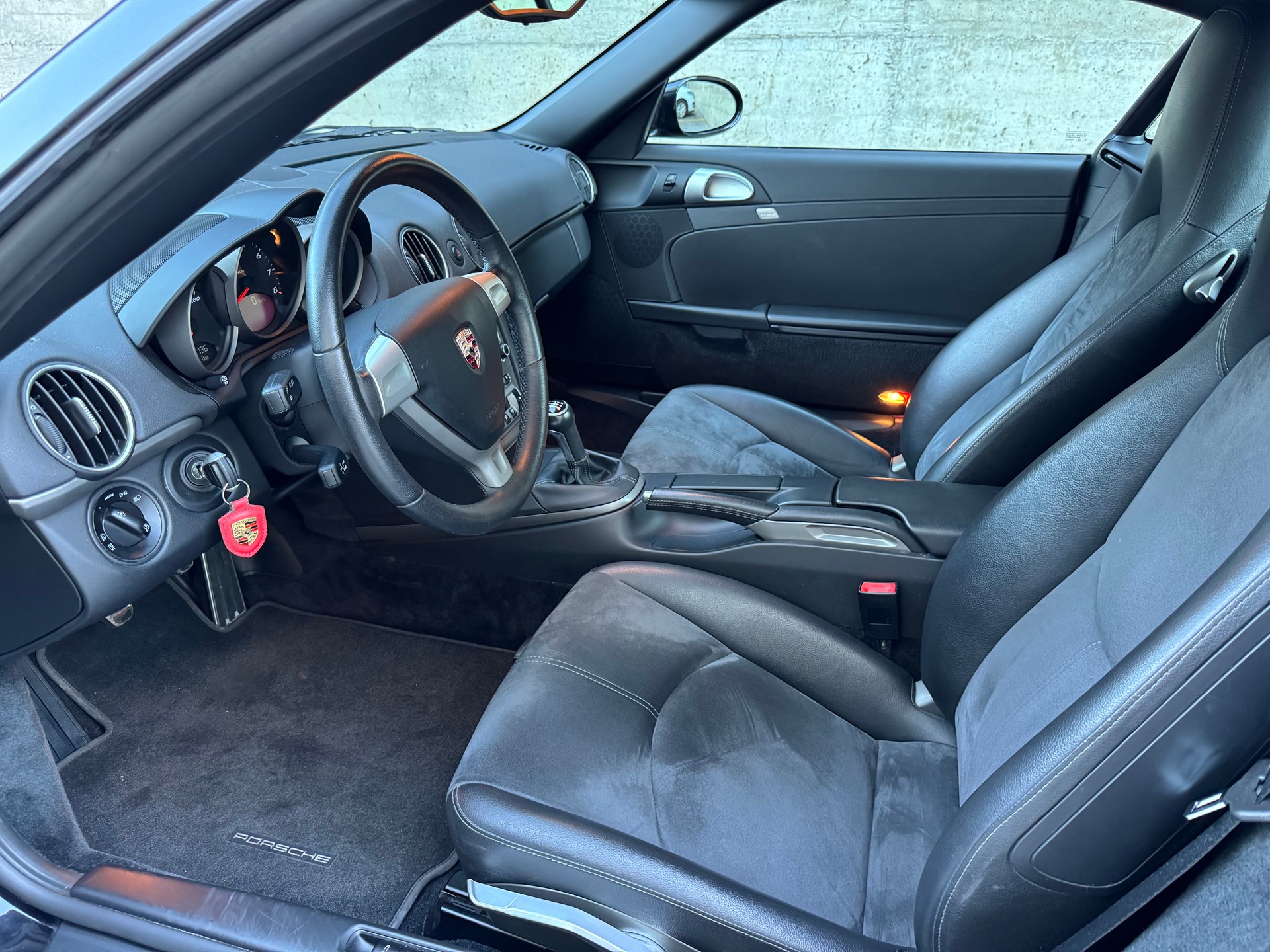 PORSCHE Cayman 2.7-image-7