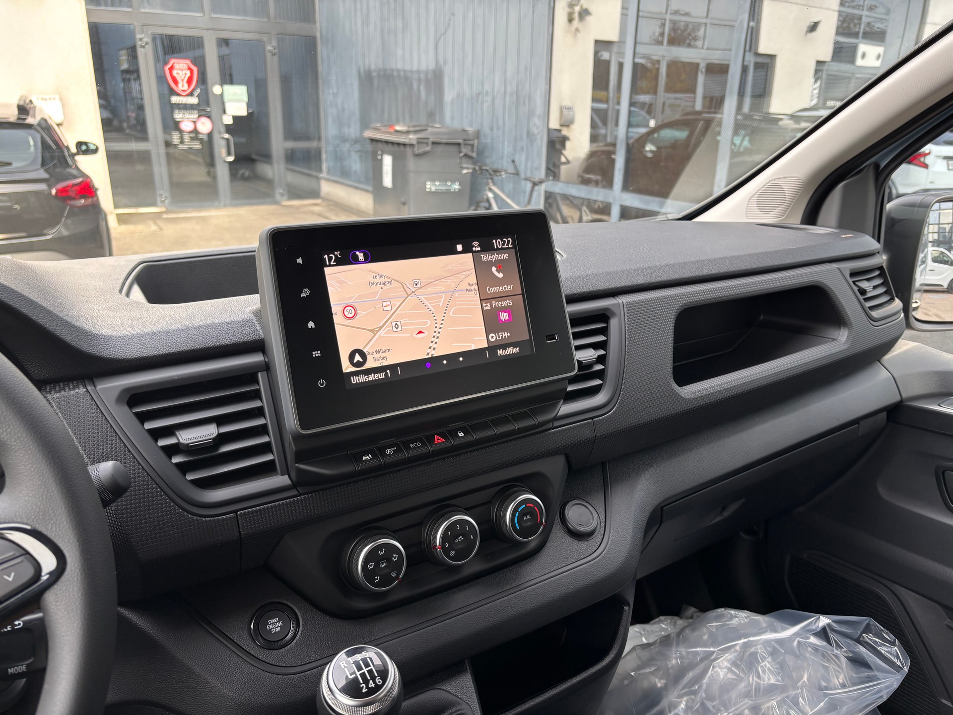 RENAULT Trafic 2.0 Blue dCi 110 Advance L1H1-image-10