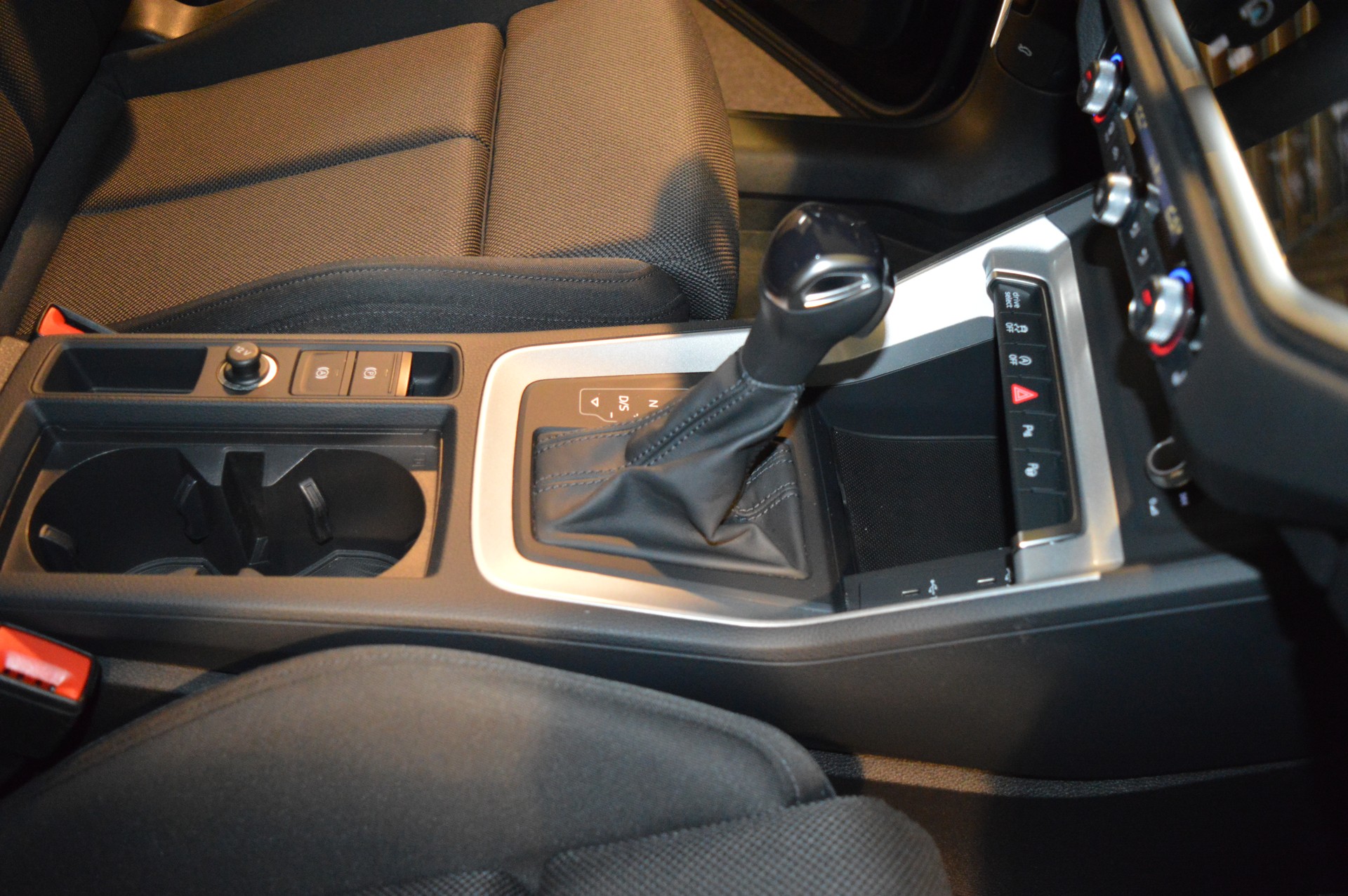 AUDI Q3 Sportback 35 TFSI Attraction S-tronic-image-22