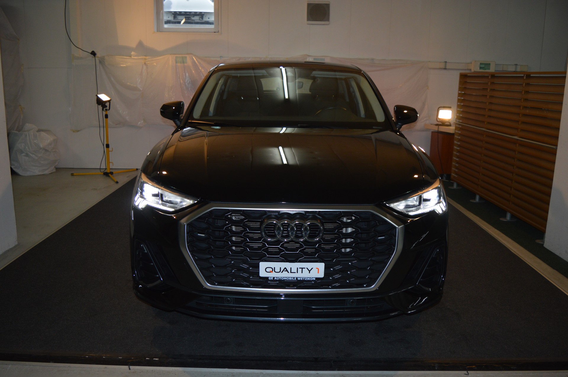 AUDI Q3 Sportback 35 TFSI Attraction S-tronic-showroom-element-2