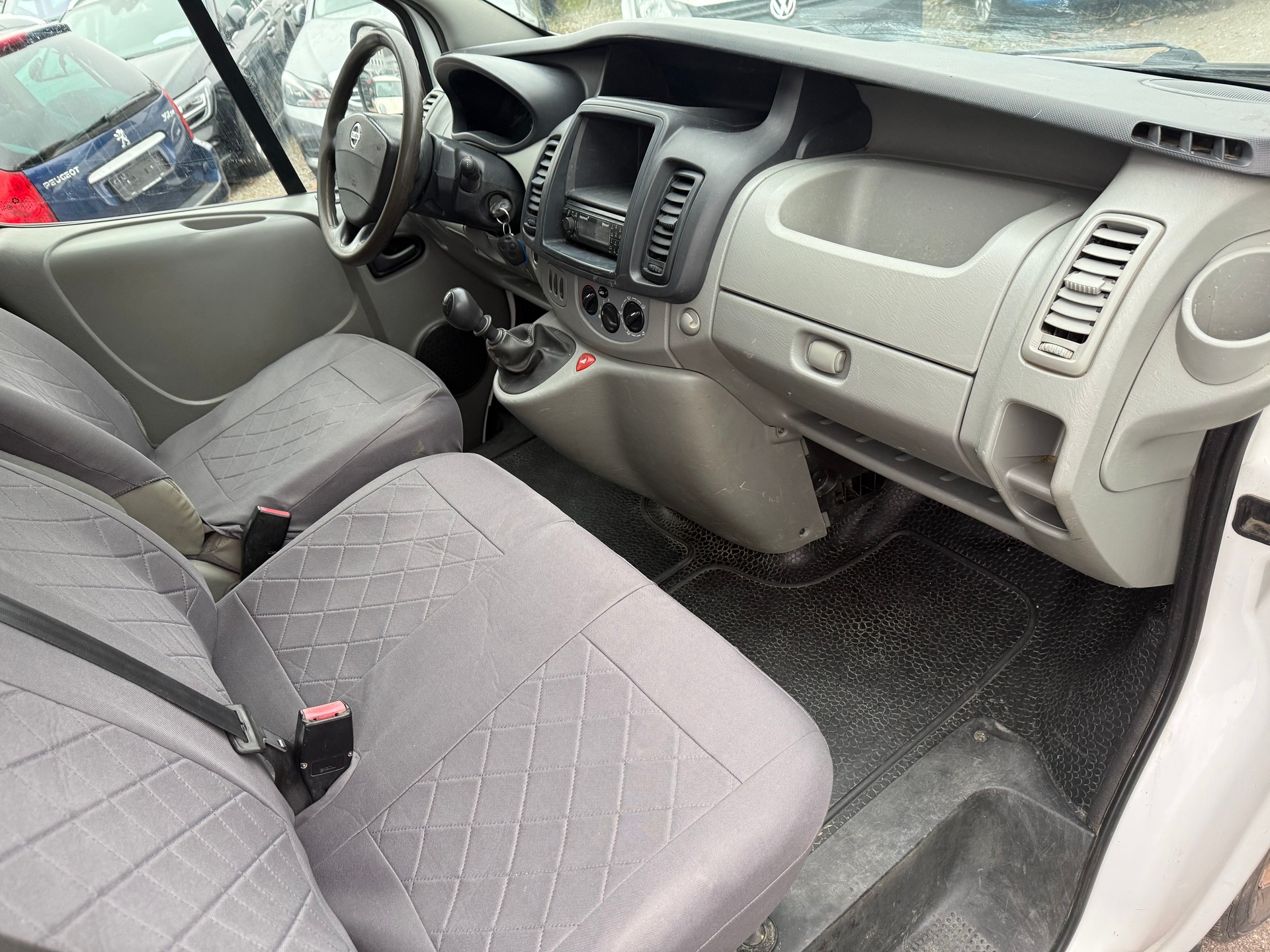 NISSAN Primastar 2.0dCi 115 L1H1 Comfort 2.9t-image-3