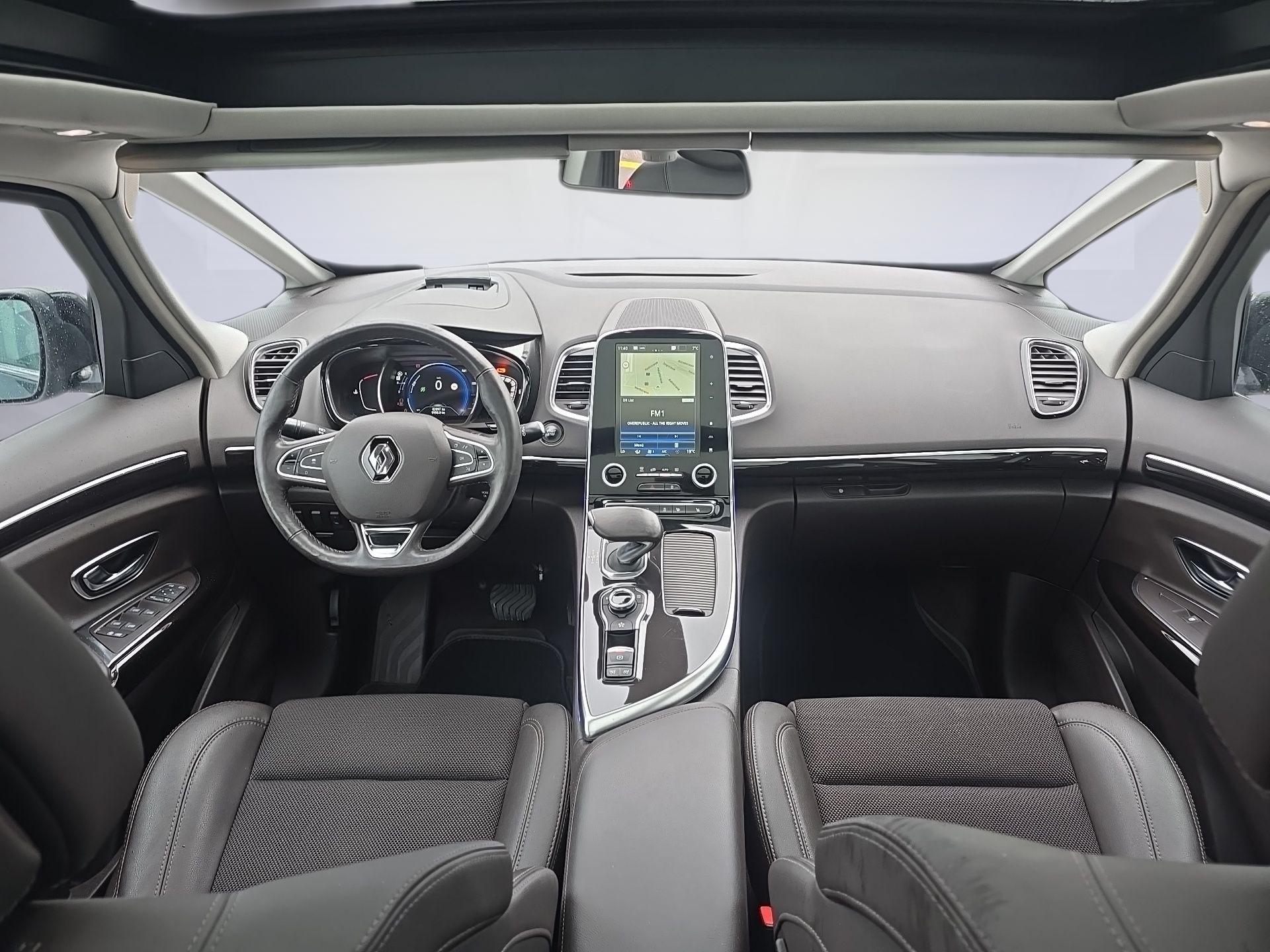 RENAULT Espace 1.6 dCi Swiss Edition EDC-image-12