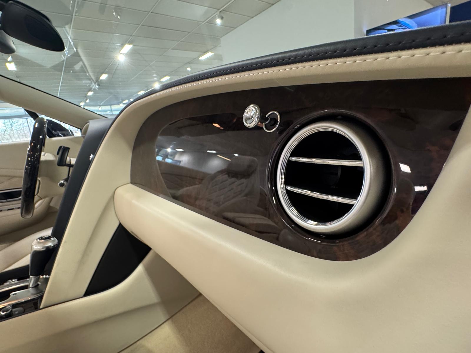 BENTLEY CONTINENTALental GTC 6.0 V12 Speed-image-21