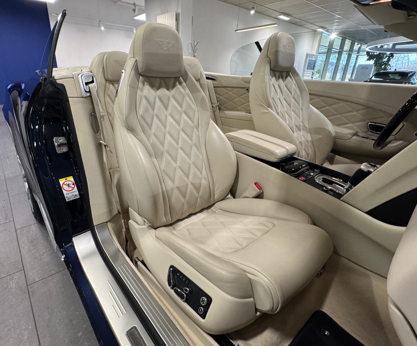 BENTLEY CONTINENTALental GTC 6.0 V12 Speed-image-18