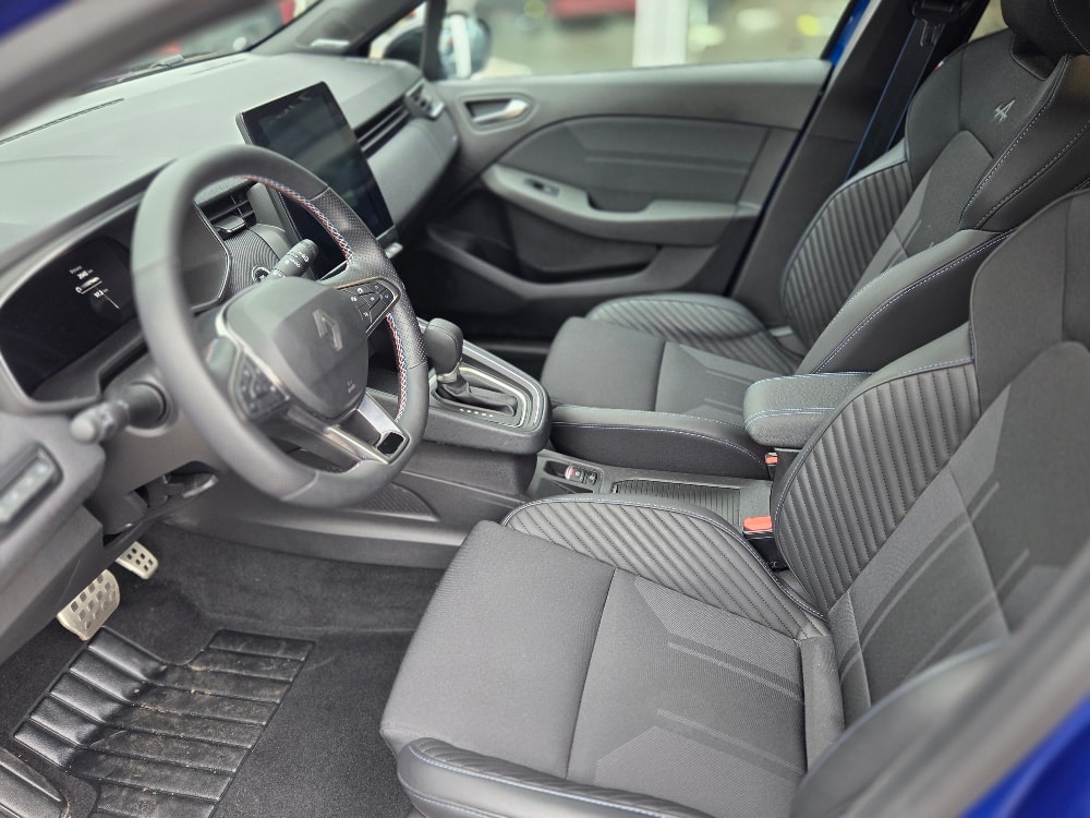 RENAULT Clio 1.6 E-Tech Esprit Alpine-image-10