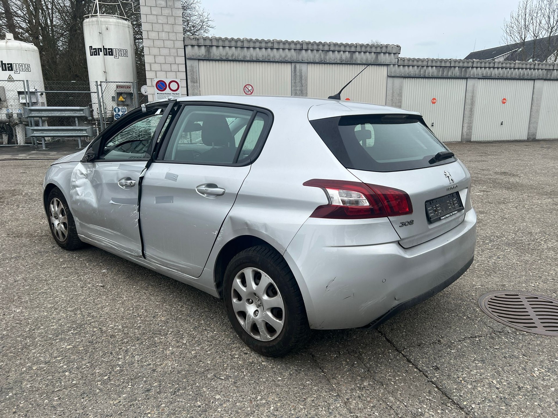 PEUGEOT 308 1.6 THP Active-image-4