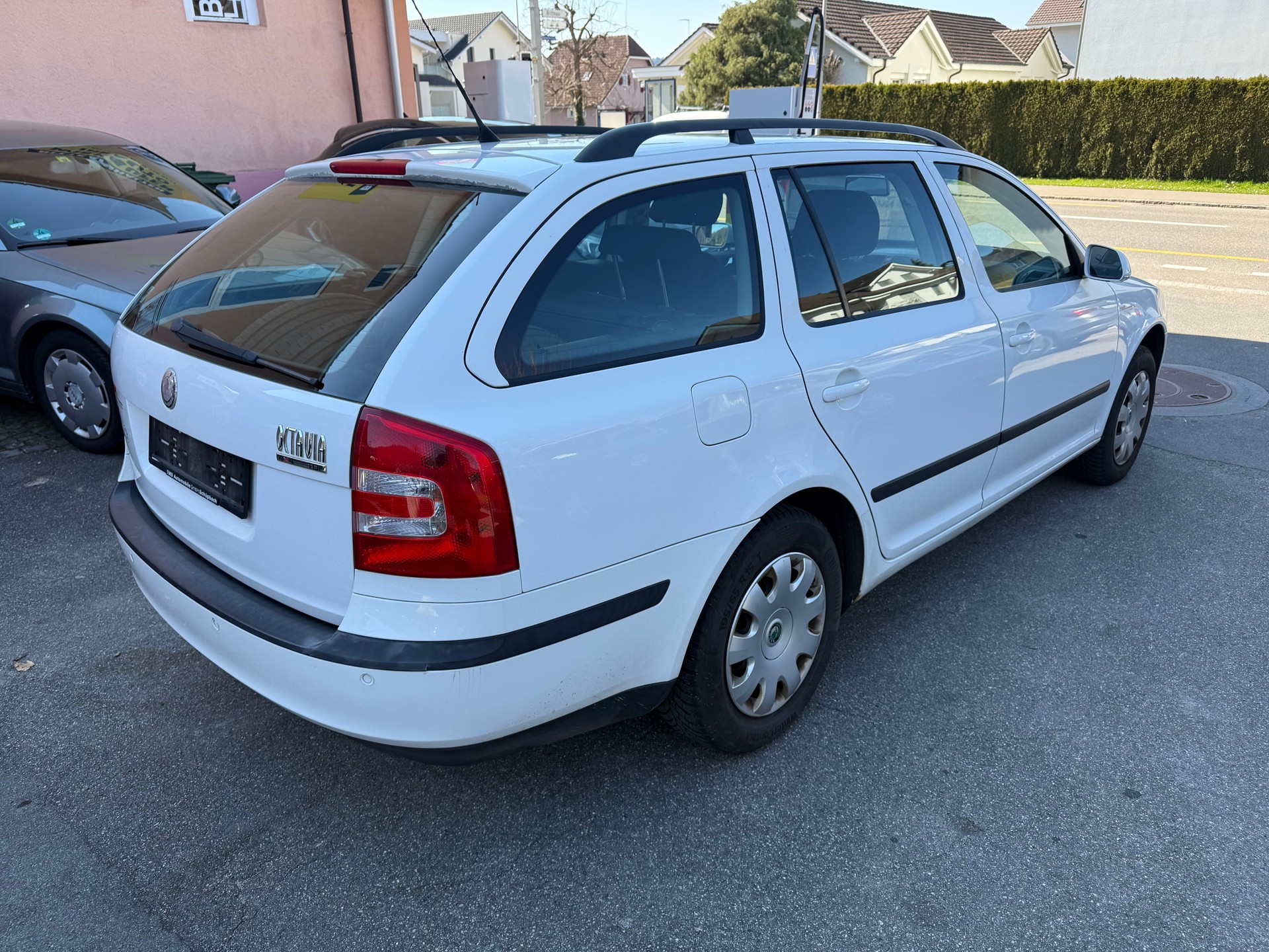 SKODA Octavia 1.9 TDI Swiss Adventure 4x4-image-5
