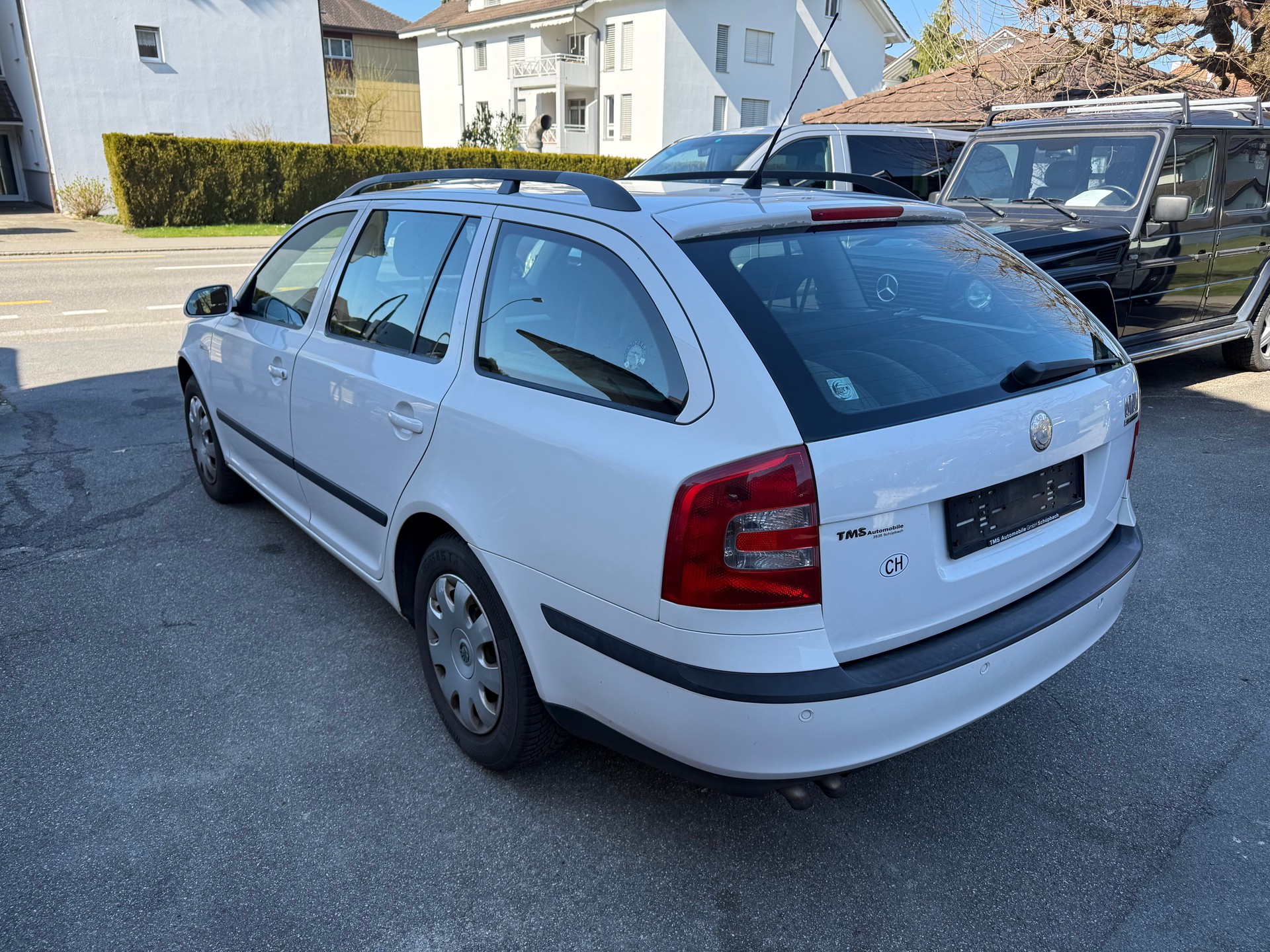 SKODA Octavia 1.9 TDI Swiss Adventure 4x4-image-3