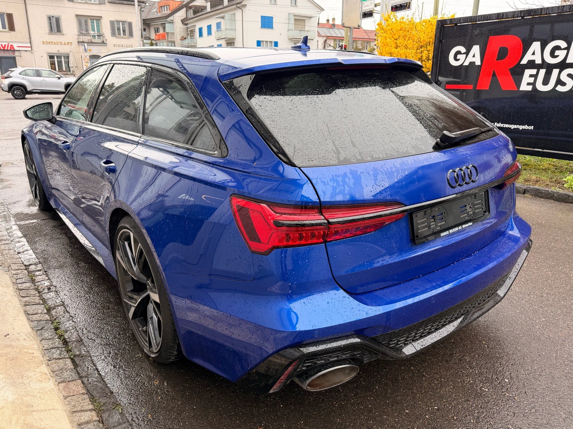 AUDI RS6 AVANT 4.0 TFSI QUATTOR *** ASSISTENZPAKET, MATRIX LED & ANHÄNGEKUPPLUNG ***-image-5