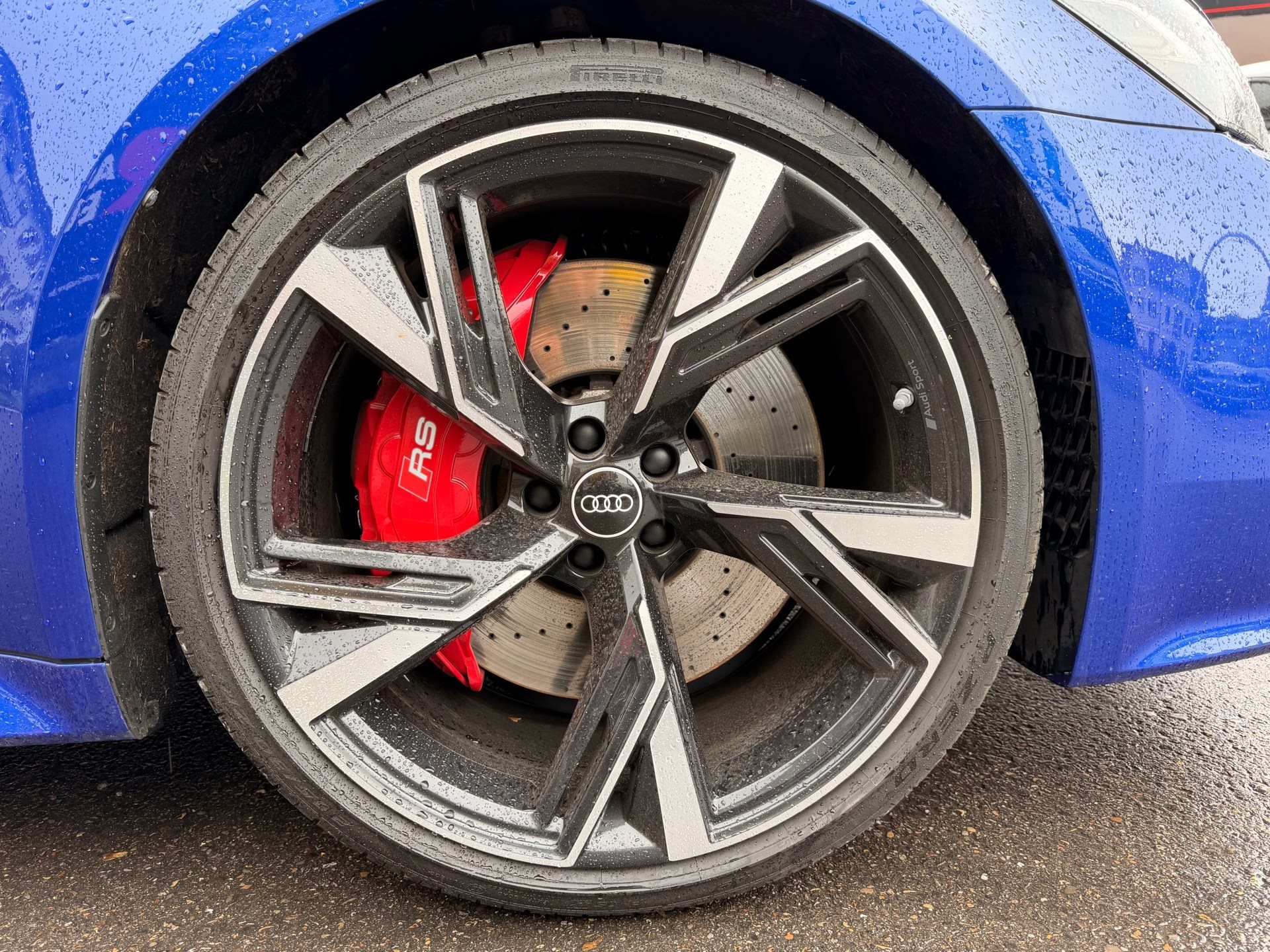 AUDI RS6 AVANT 4.0 TFSI QUATTOR *** ASSISTENZPAKET, MATRIX LED & ANHÄNGEKUPPLUNG ***-image-6