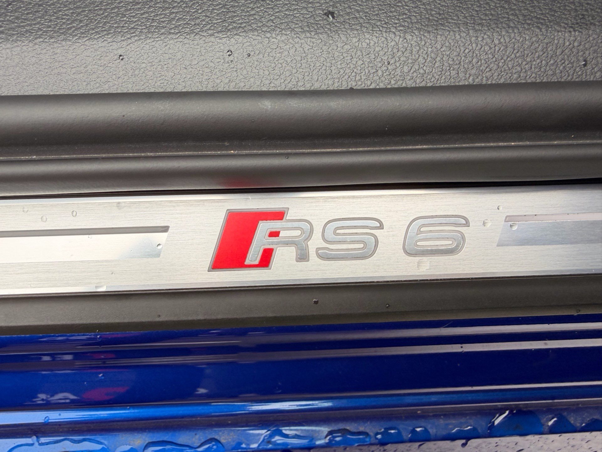 AUDI RS6 AVANT 4.0 TFSI QUATTOR *** ASSISTENZPAKET, MATRIX LED & ANHÄNGEKUPPLUNG ***-image-29
