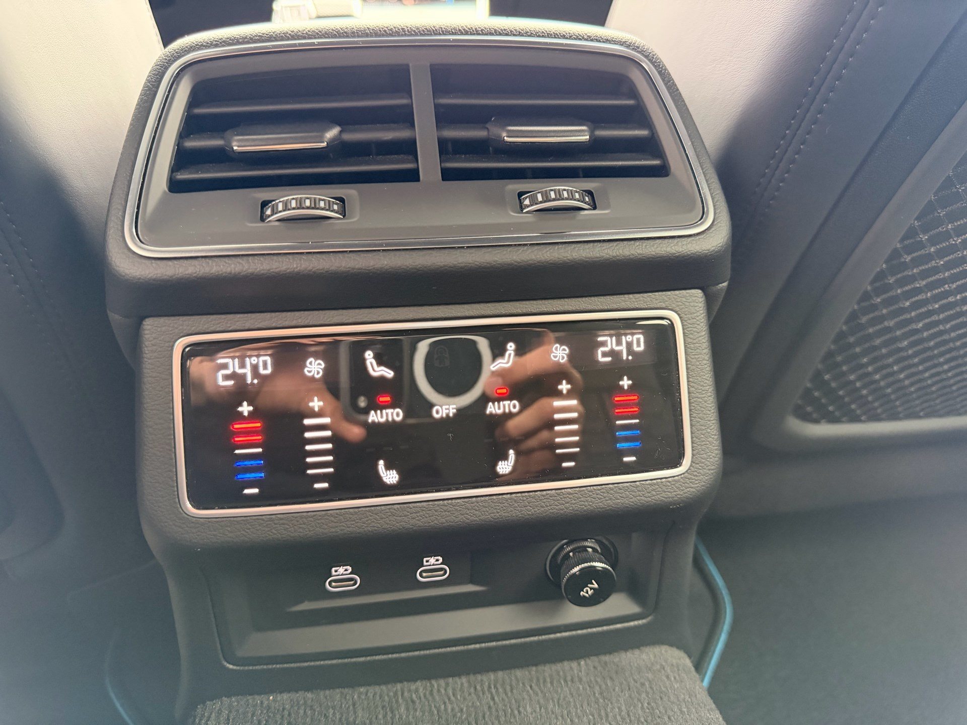 AUDI RS6 AVANT 4.0 TFSI QUATTOR *** ASSISTENZPAKET, MATRIX LED & ANHÄNGEKUPPLUNG ***-image-25