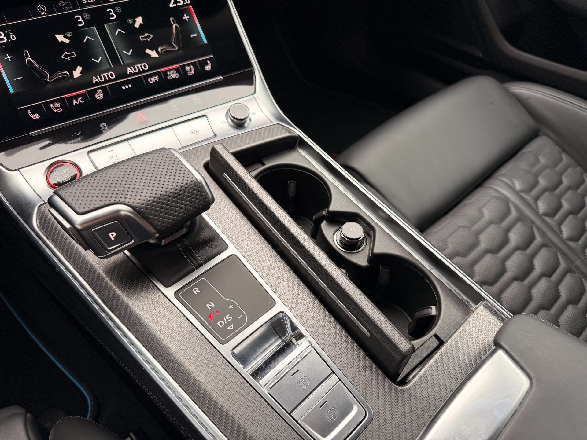AUDI RS6 AVANT 4.0 TFSI QUATTOR *** ASSISTENZPAKET, MATRIX LED & ANHÄNGEKUPPLUNG ***-image-20