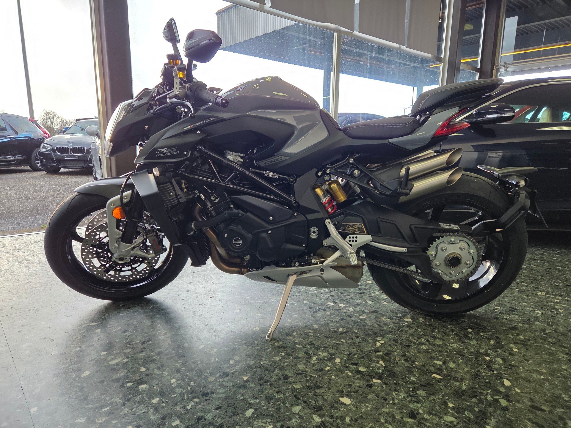 MV AGUSTA B4 Brutale 1000 RS mit 208 PS-image-3