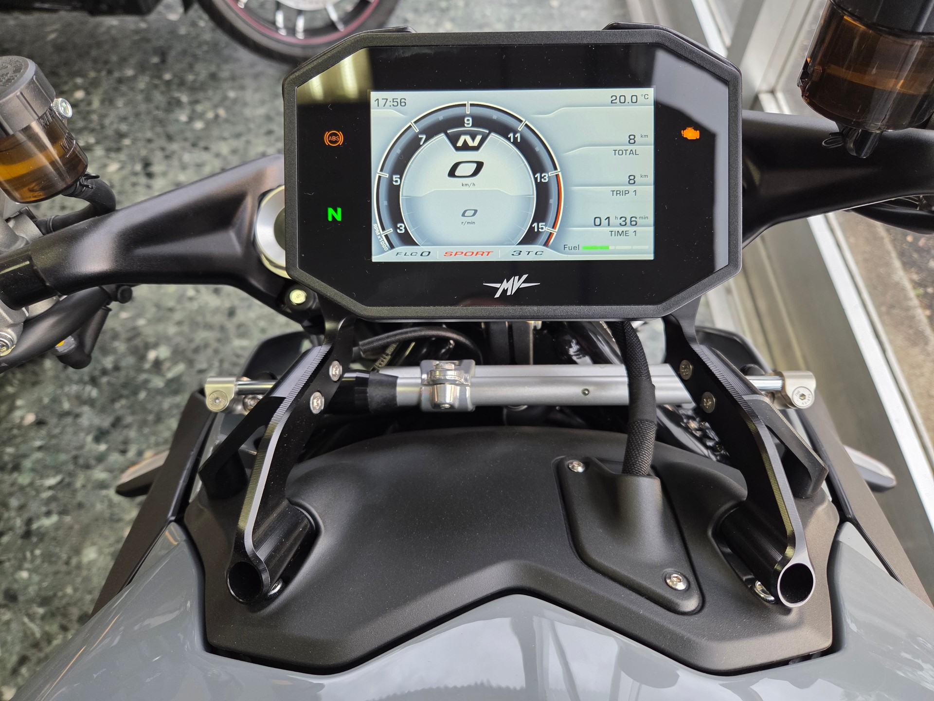 MV AGUSTA B4 Brutale 1000 RS mit 208 PS-image-6