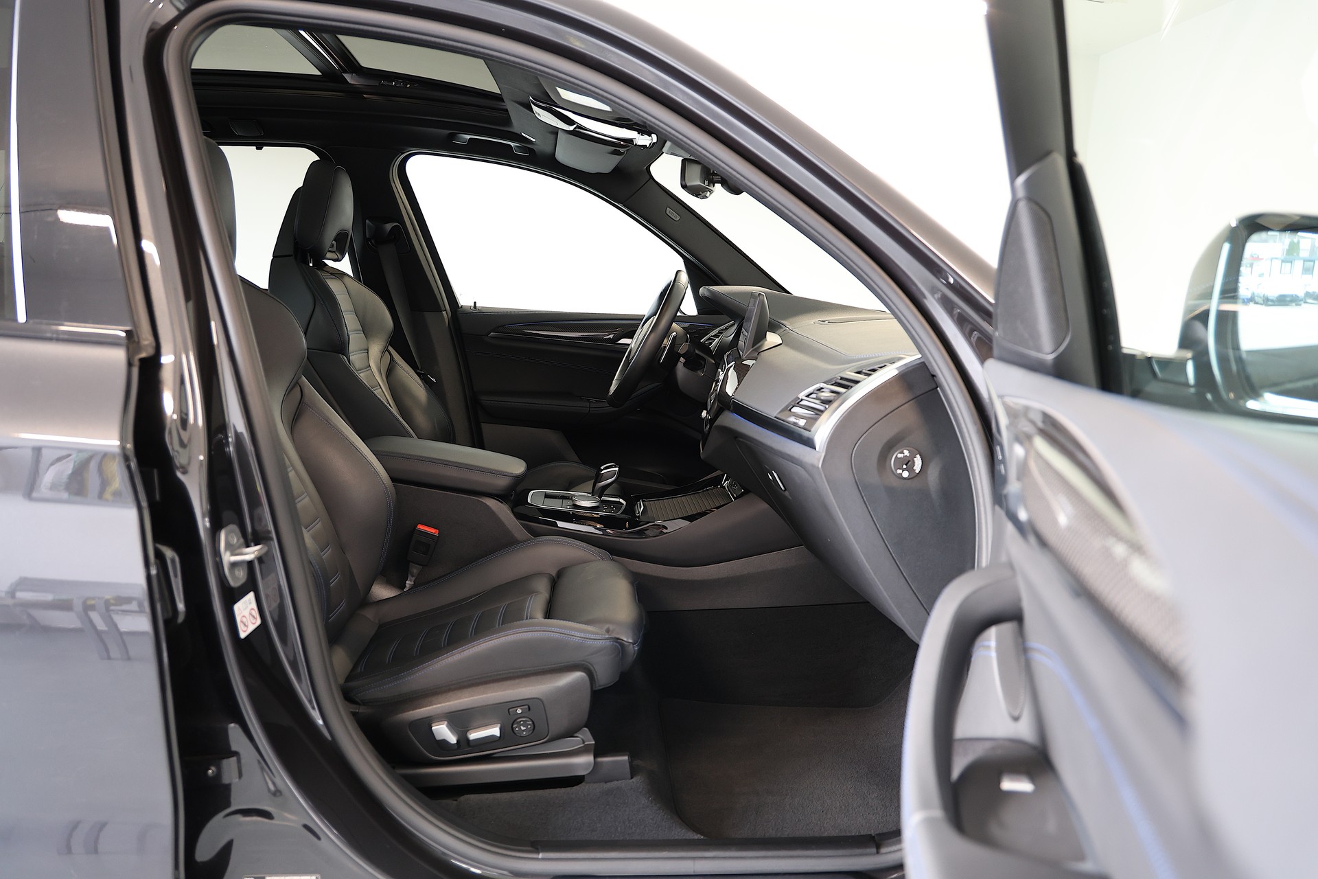 BMW X3 xDrive 30e M Sport *CH-Fahrzeug* *AHK 2T*-image-11
