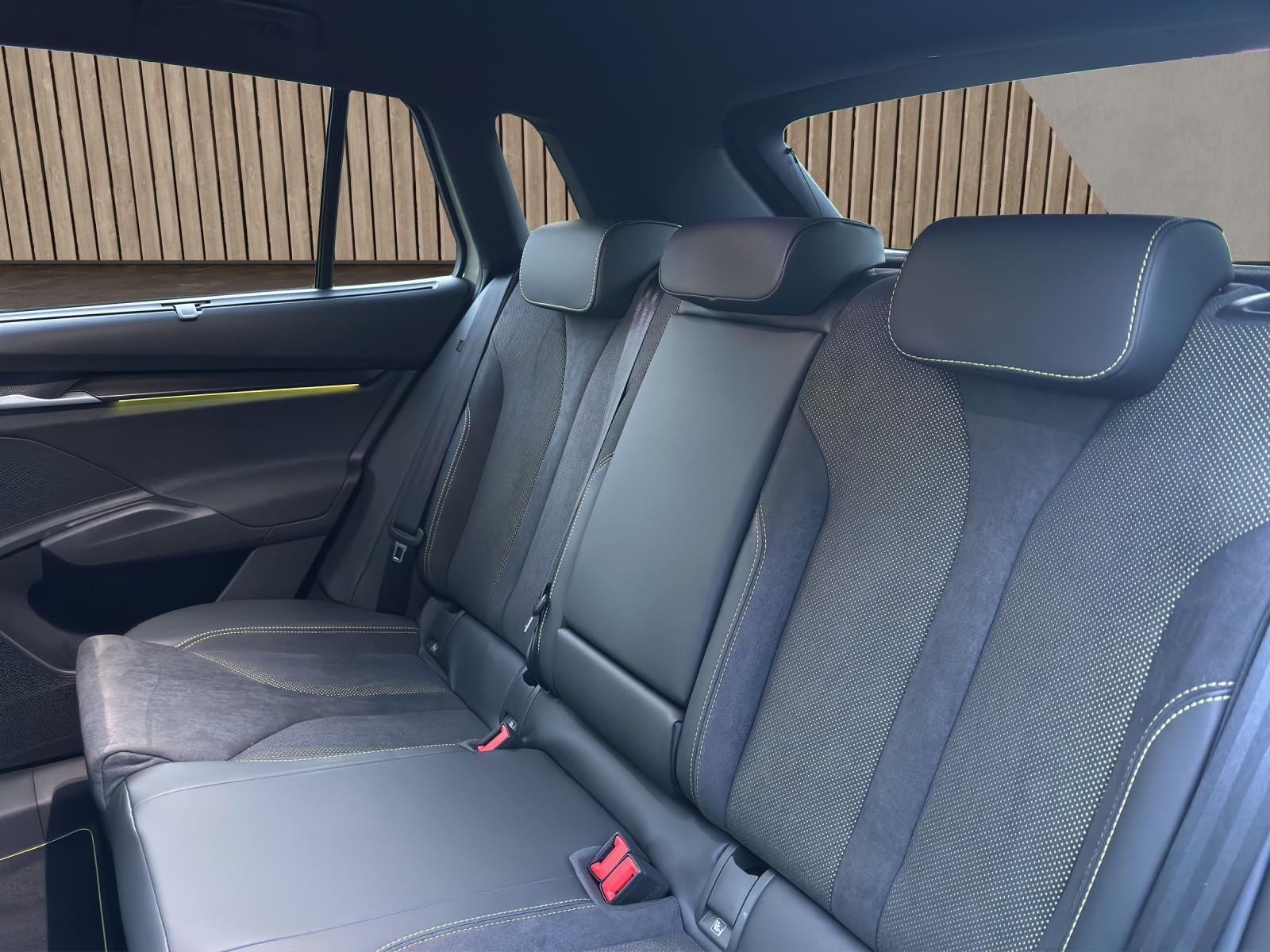 SKODA Elroq RS 84kWh 4x4-image-14