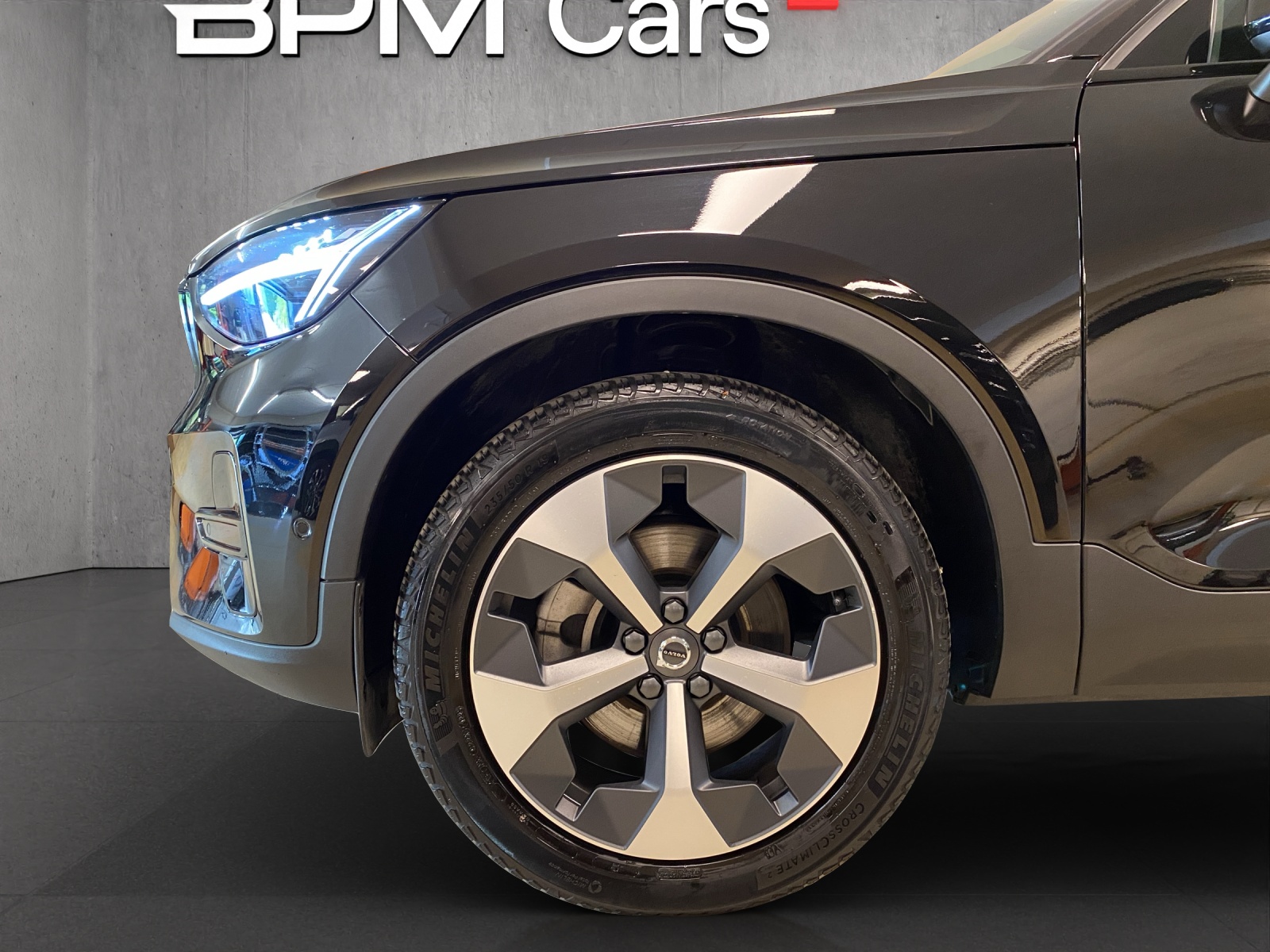 VOLVO XC40 B4 Benzin Mild Hybrid Plus Dark DCT-image-6