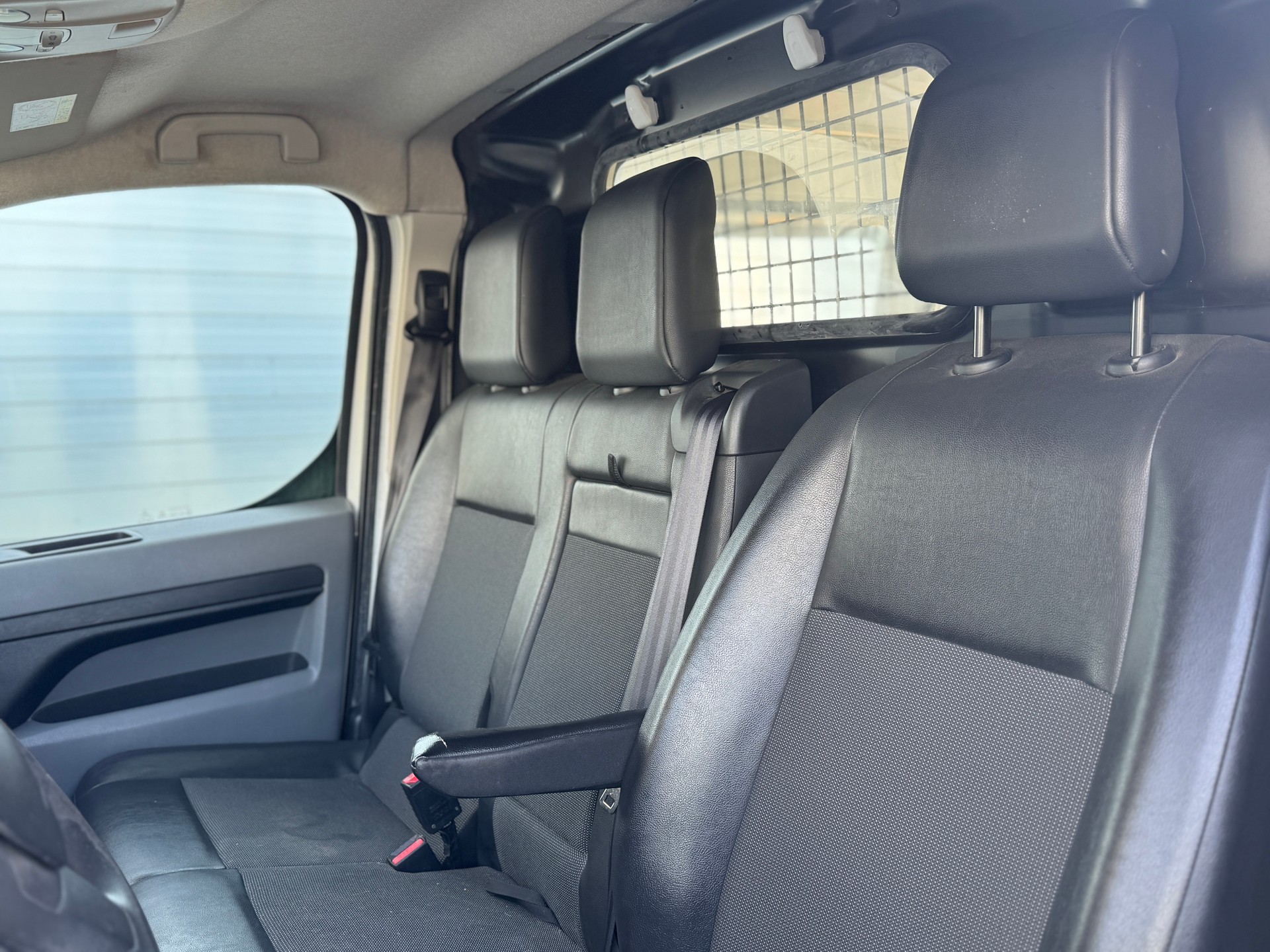 CITROEN Jumpy 2.0 BlueHDi 120 XL Komfort-image-10