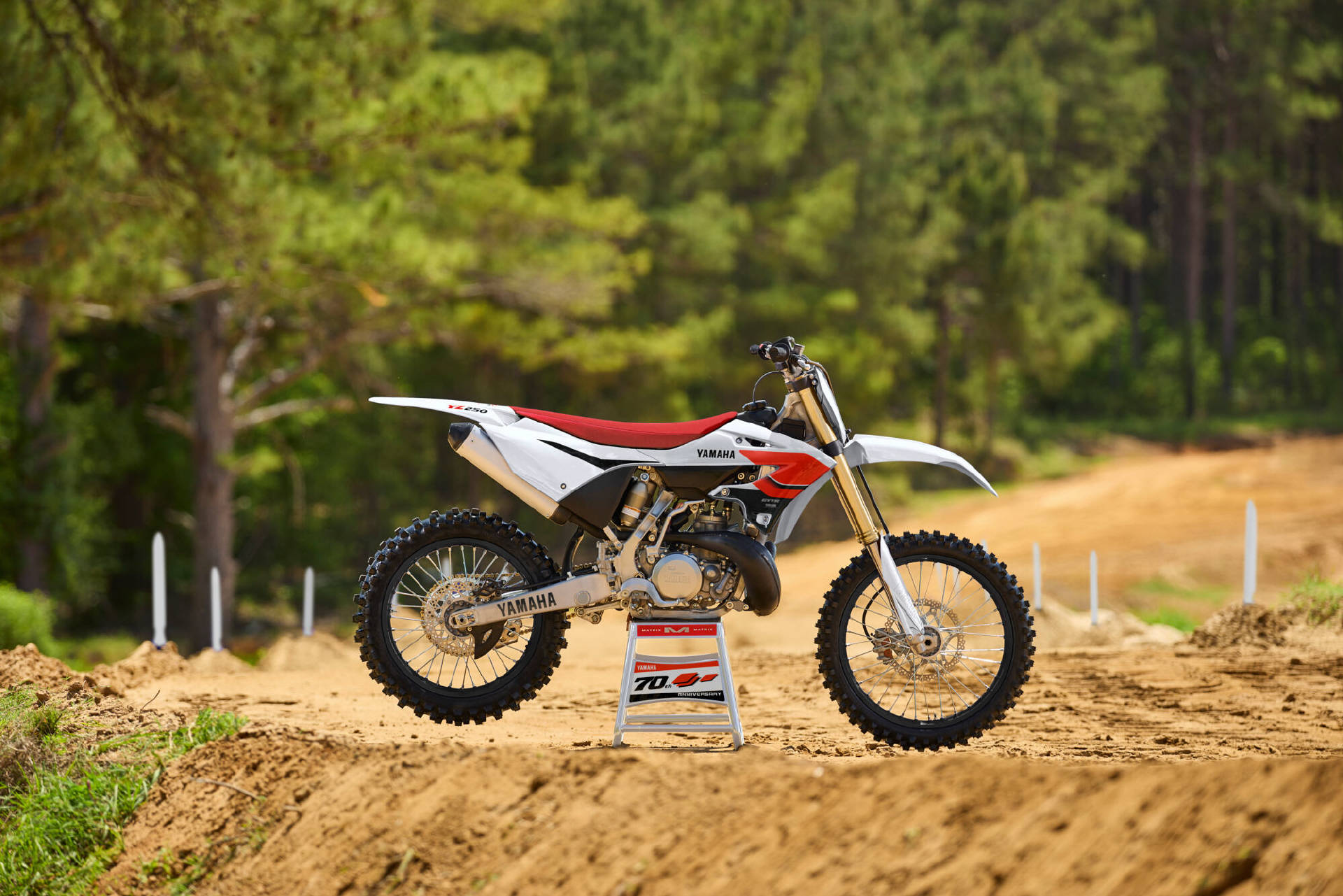 YAMAHA YZ250 2026 70th Anniversary Edition-image-7