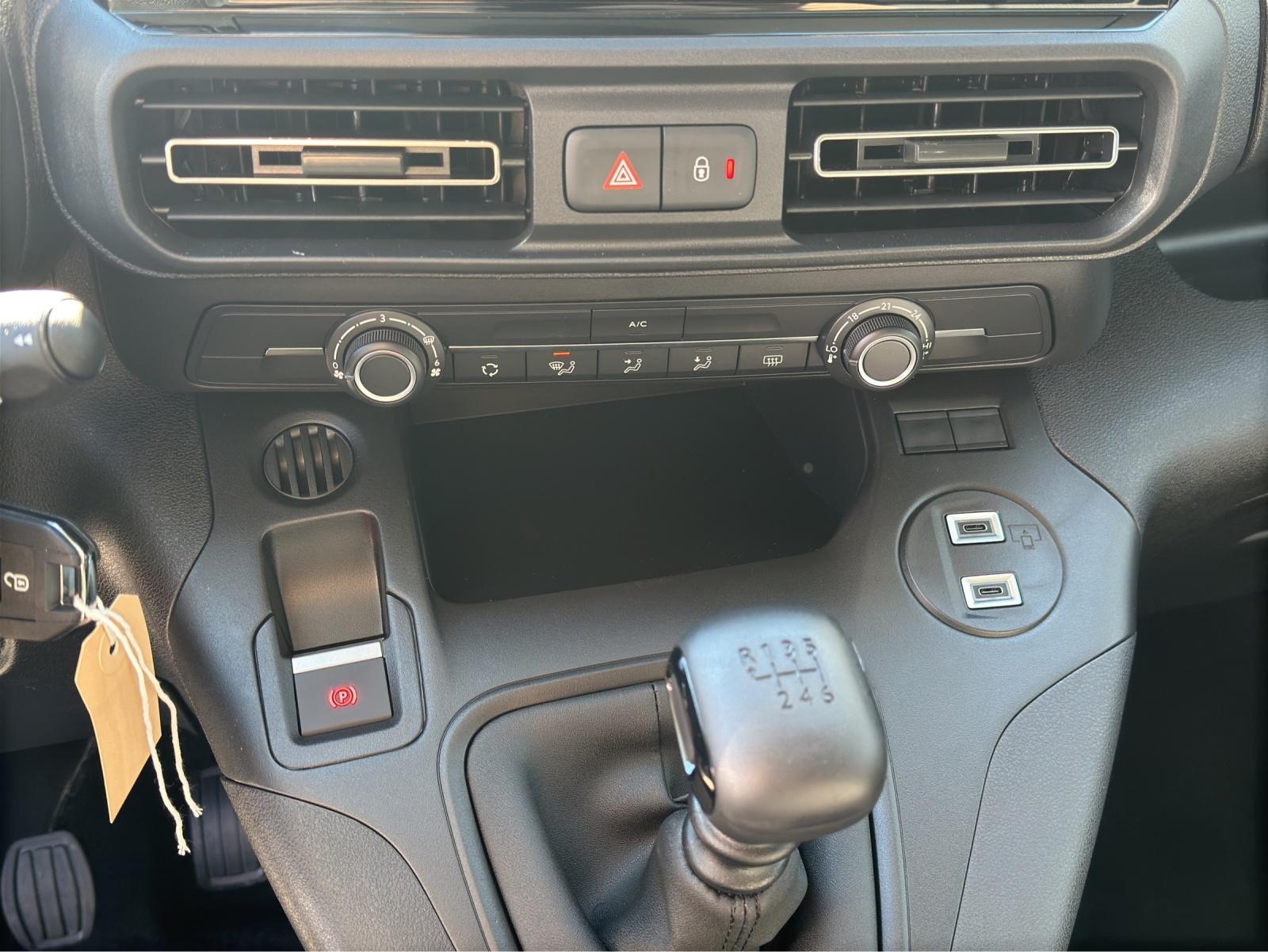 CITROEN Berlingo M 1.5 BlueHDi 100 First S/S-image-11