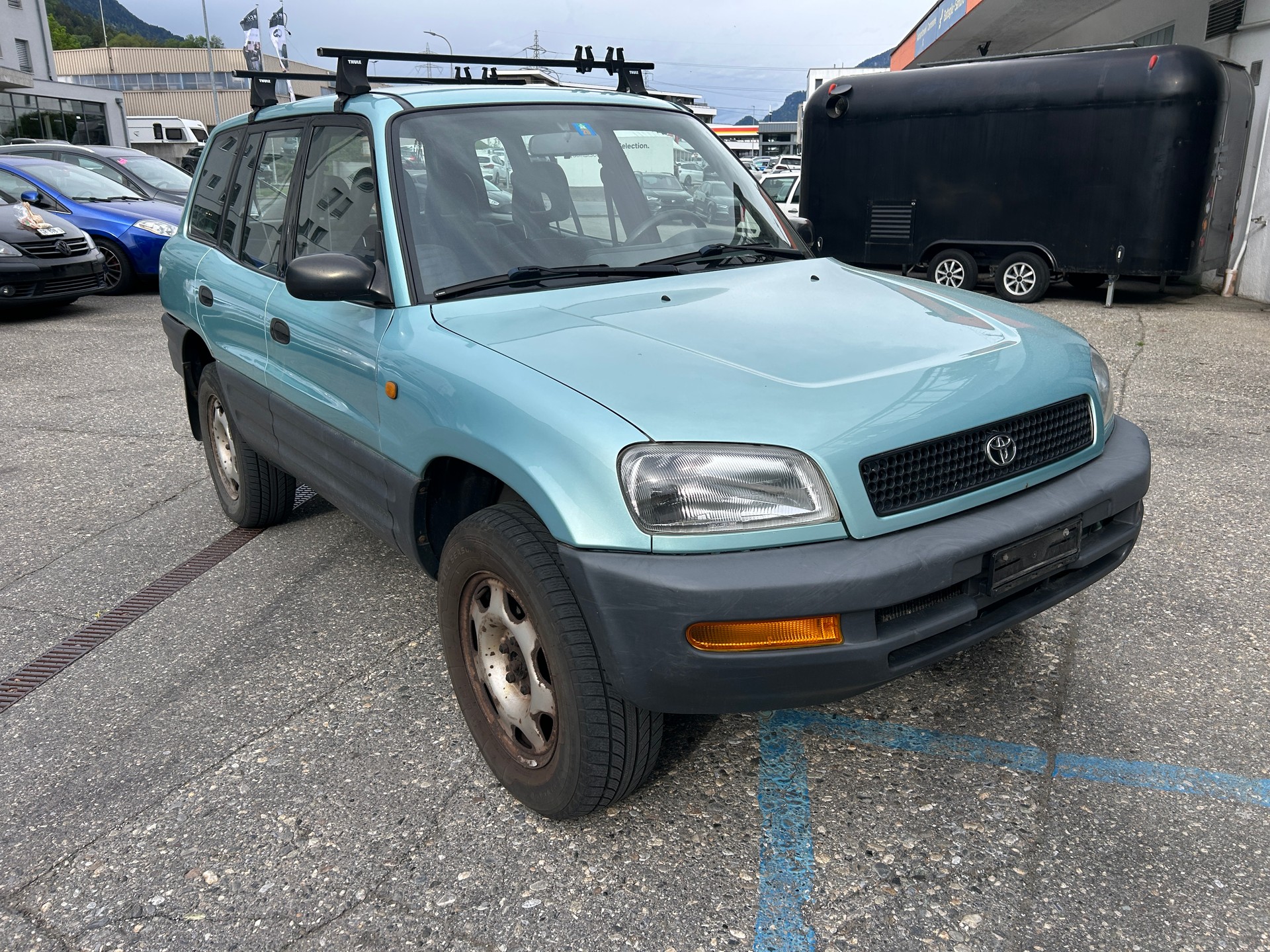 TOYOTA RAV-4-image-9