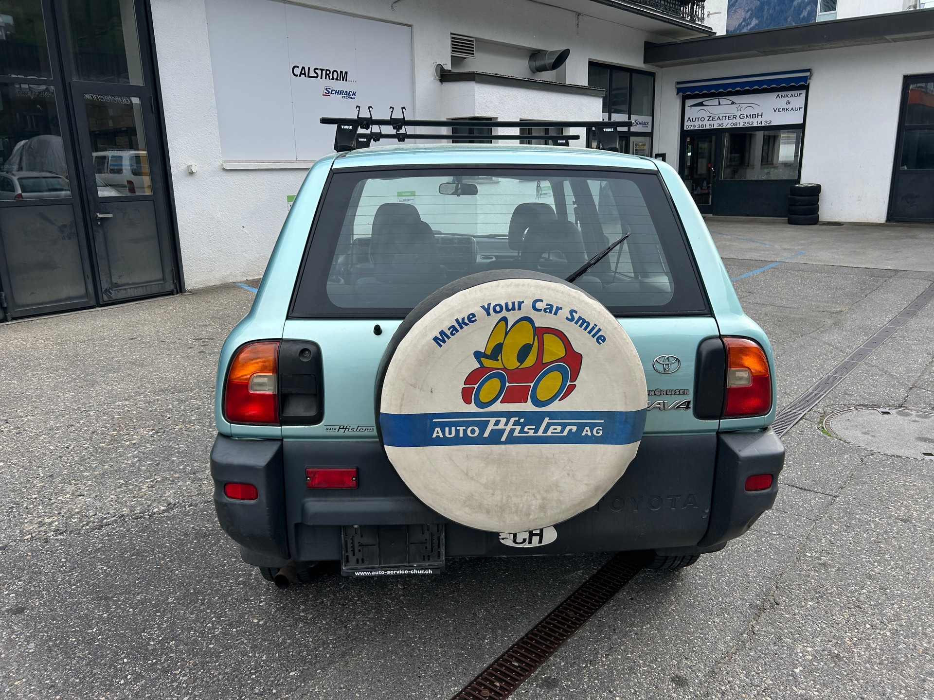 TOYOTA RAV-4-image-4