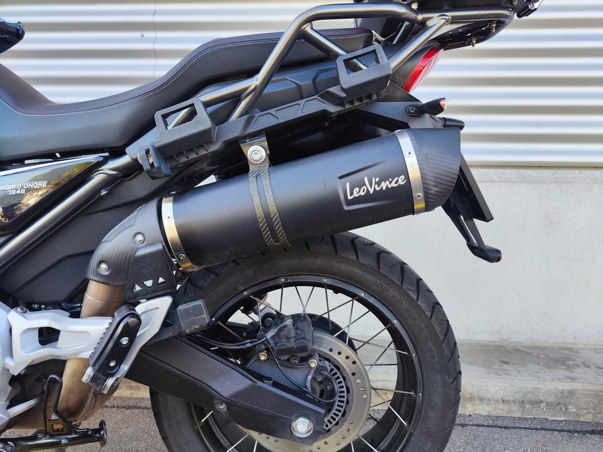 MOTO GUZZI V85 TT Guardia d'Onore-image-4