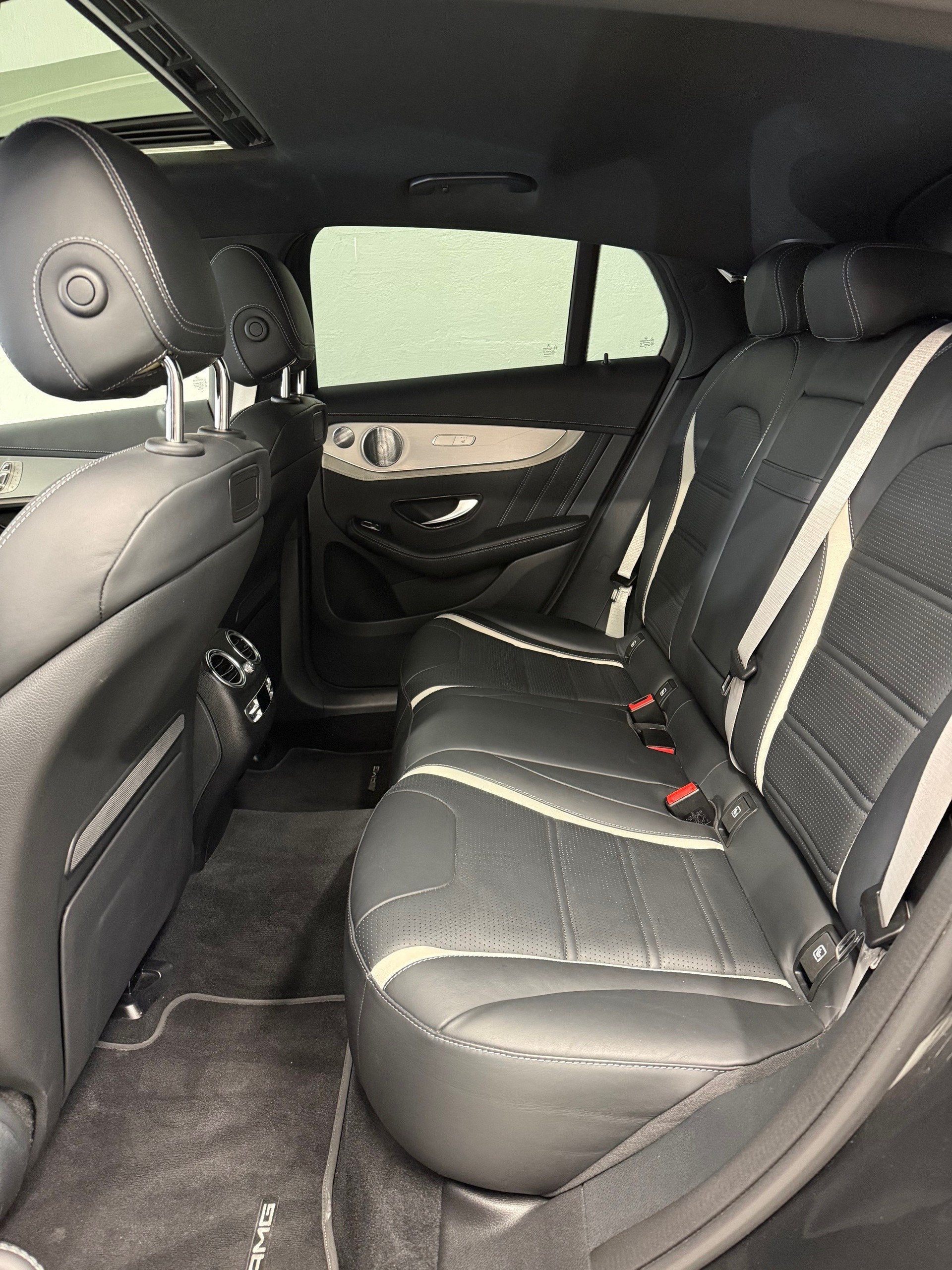 MERCEDES-BENZ GLC Coupé 63 S AMG 4Matic 9G-Tronic-image-8