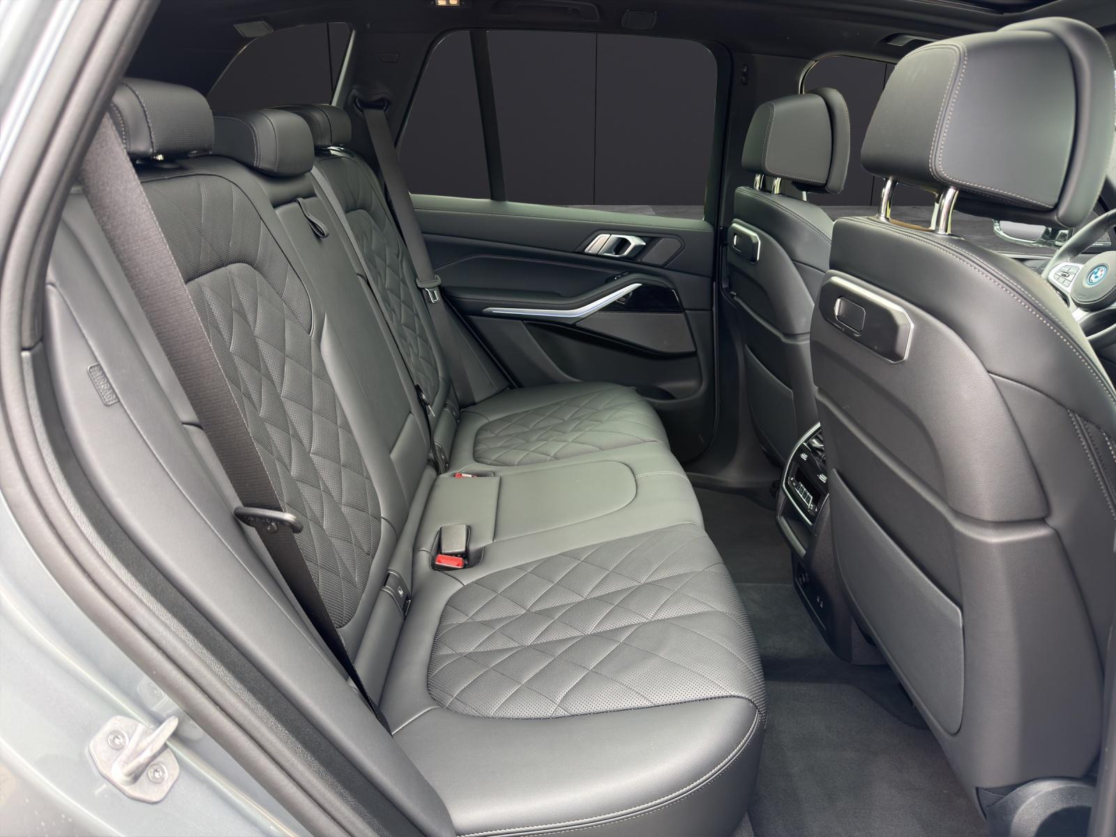 BMW X5 50e xDrive SAG-image-13