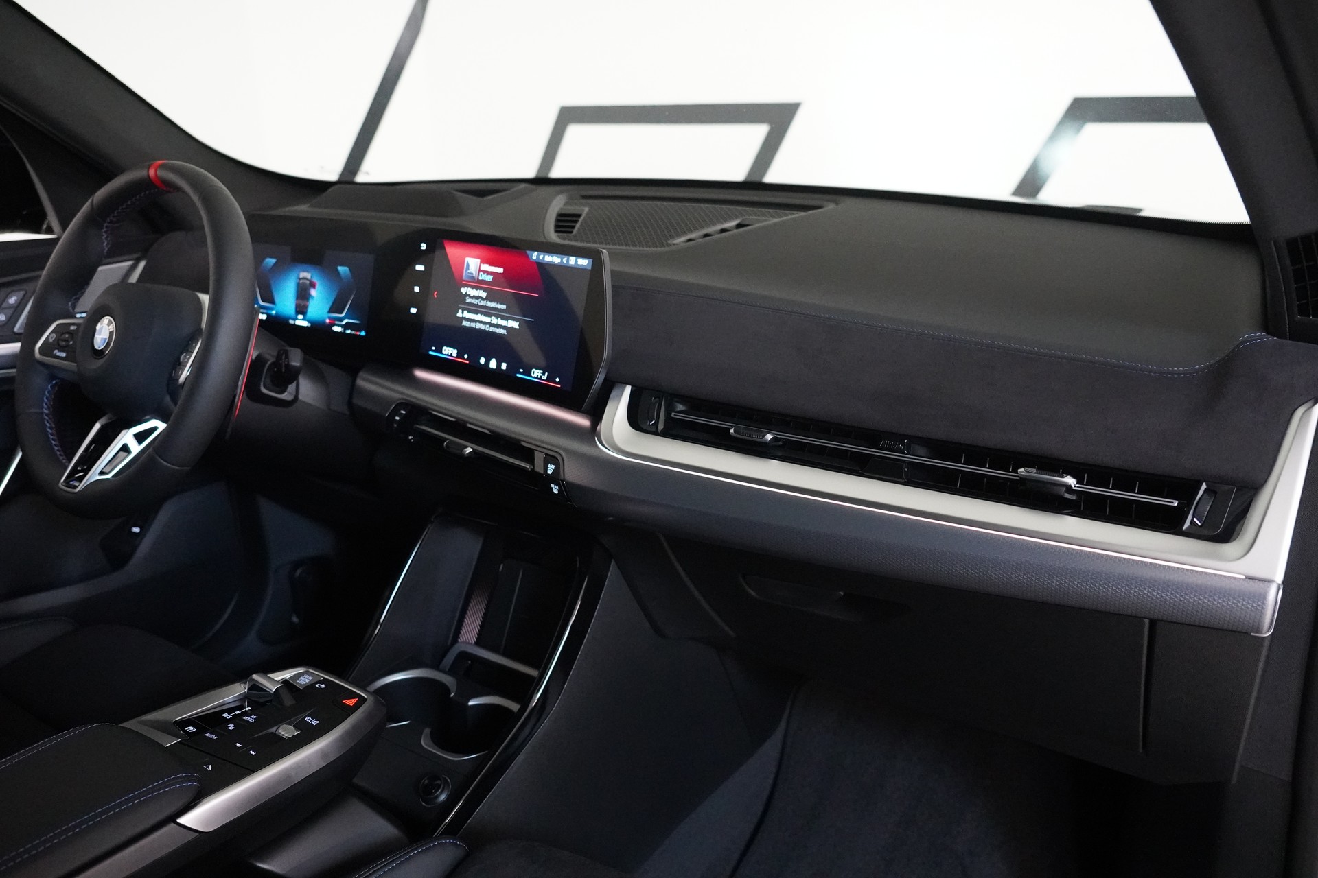 BMW X1 xDrive M35i-image-16