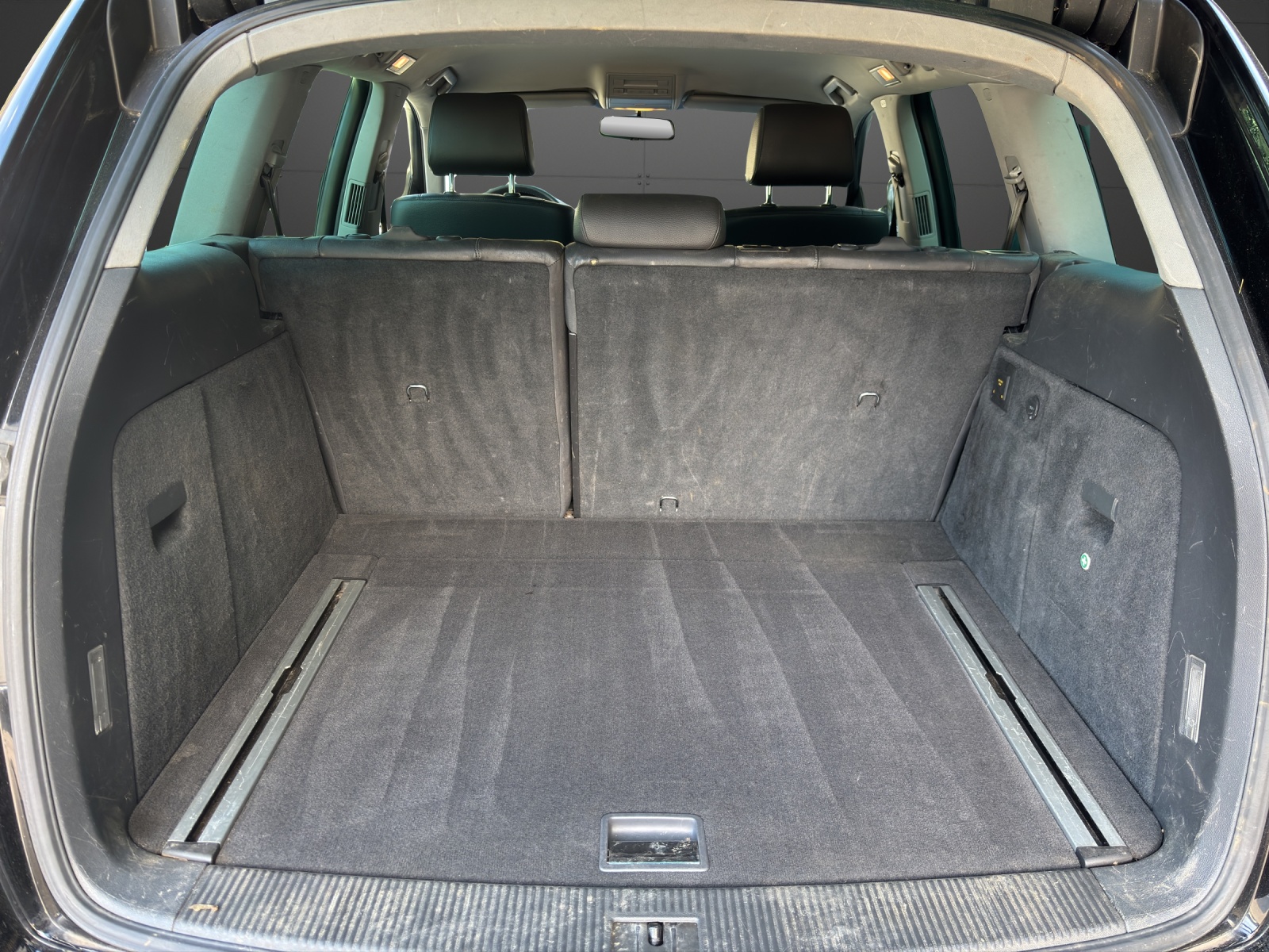 VW Touareg 3.0 TDI Tiptronic-image-9