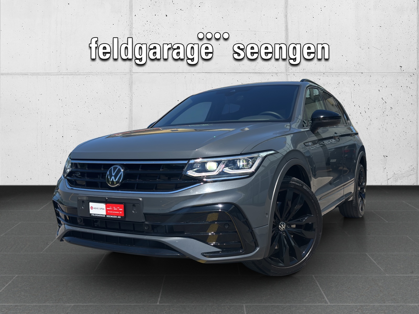 VW Tiguan 2.0 TDI SCR R-Line 4Motion DSG mit AHK, "Black Style" & 360° Kamera