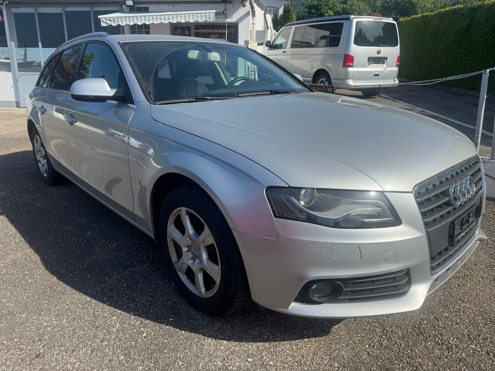 AUDI A4 Avant 1.8 TFSI multitronic-image-2