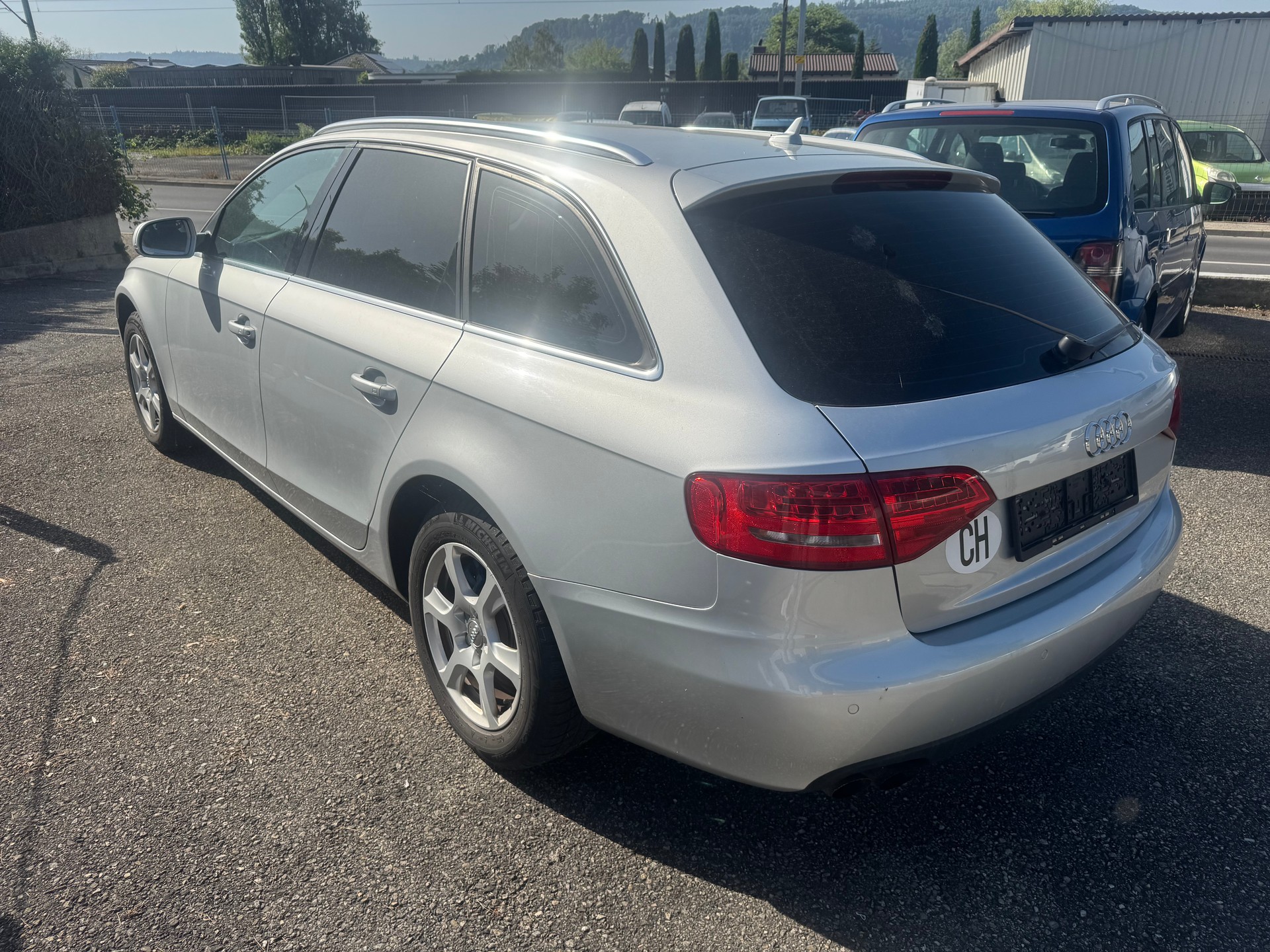 AUDI A4 Avant 1.8 TFSI multitronic-image-5