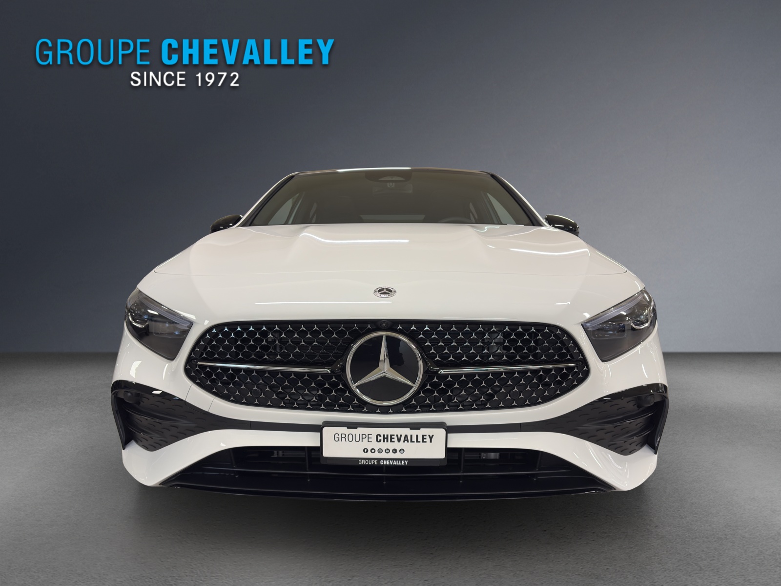 MERCEDES-BENZ A 220 4M Berline Compacte-showroom-element-3