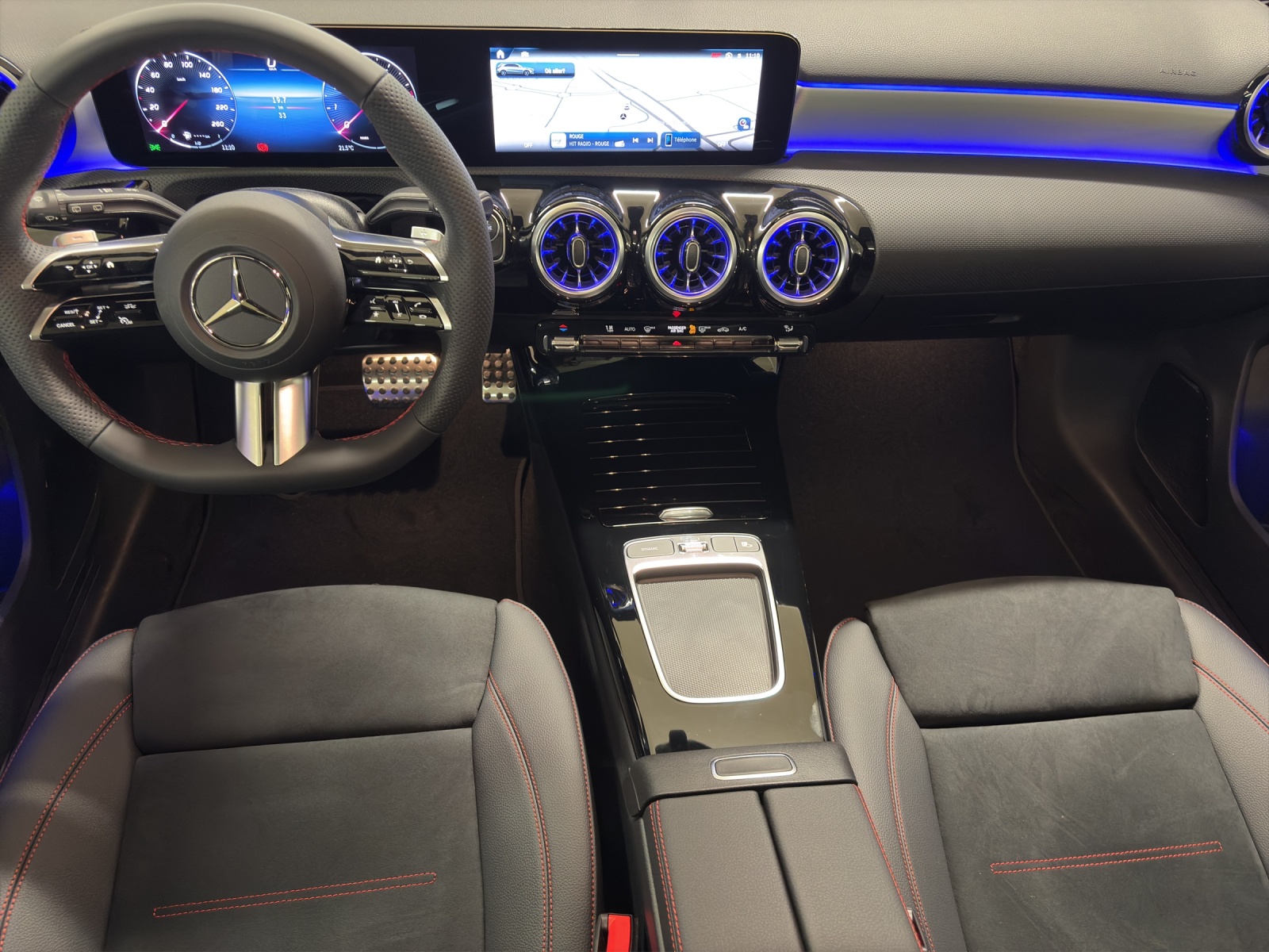 MERCEDES-BENZ A 220 4M Berline Compacte-image-5