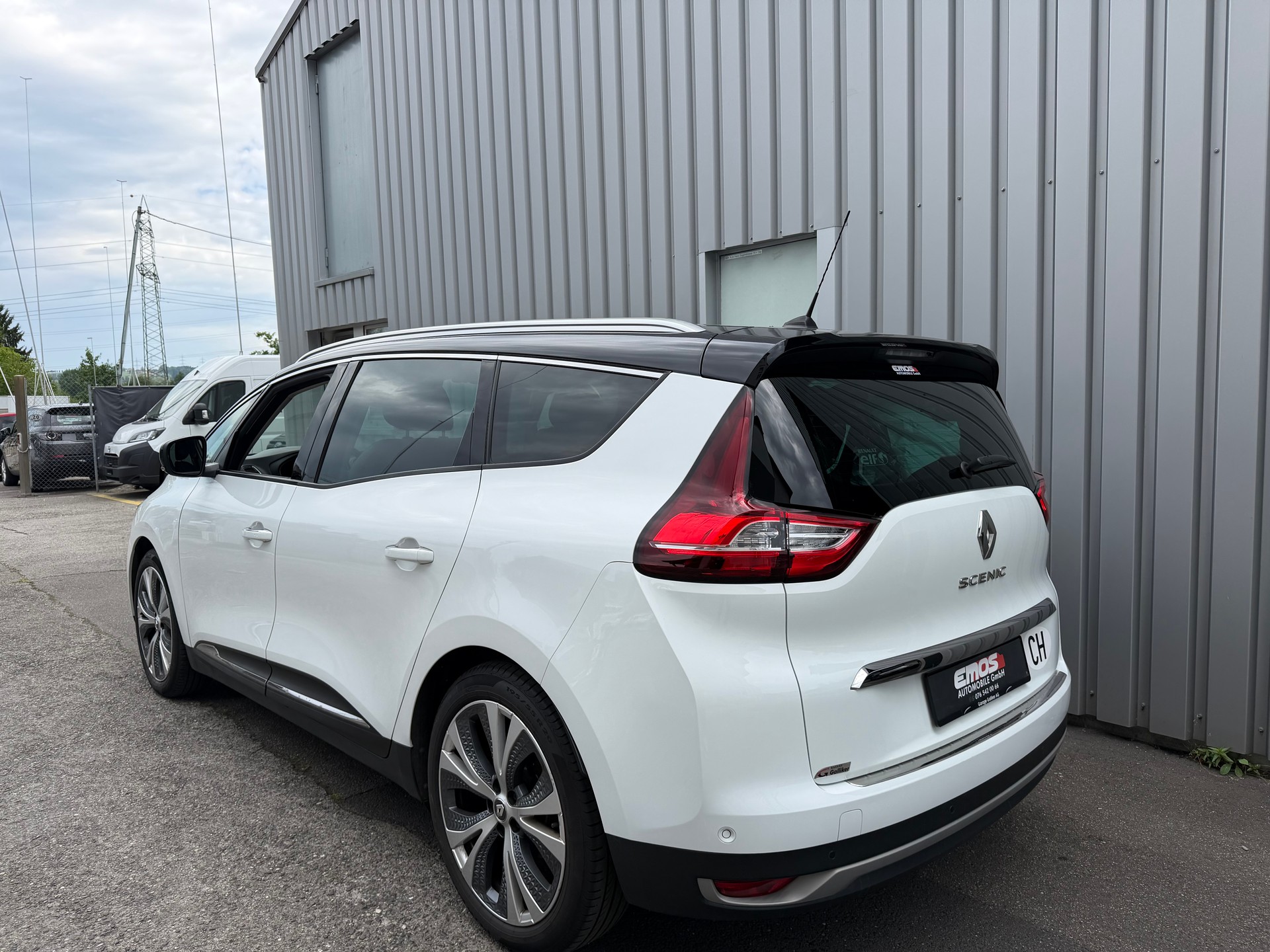 RENAULT Grand Scénic 1.3 16V Turbo Zen EDC-image-4
