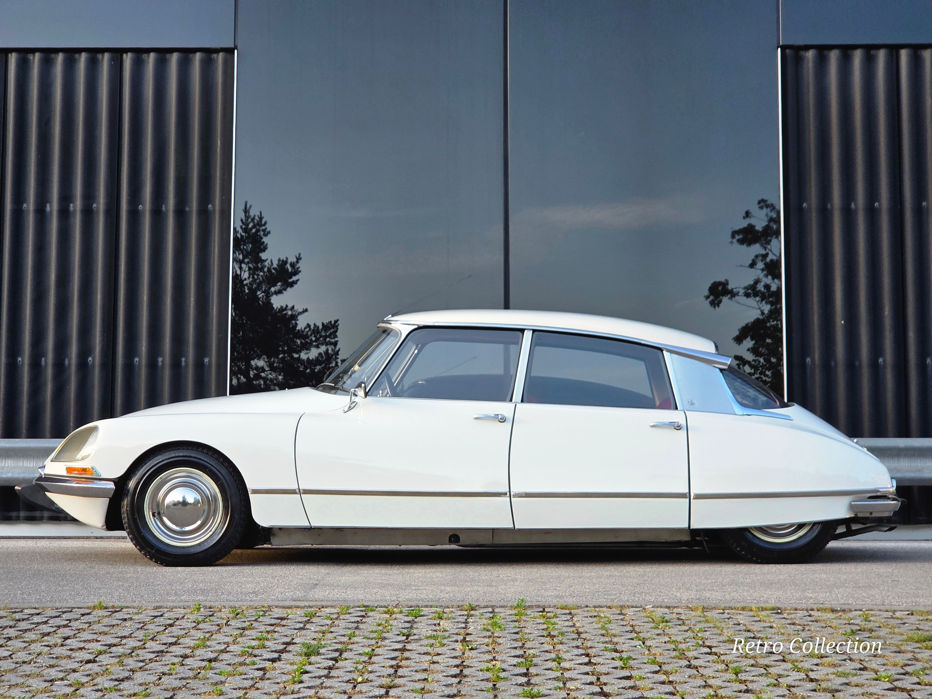 CITROEN DS 21 Pallas Injection Hydraulique - voiture CH - excellent état - superbe combinaison couleurs - expertisée vétéran 08.2024.-image-4