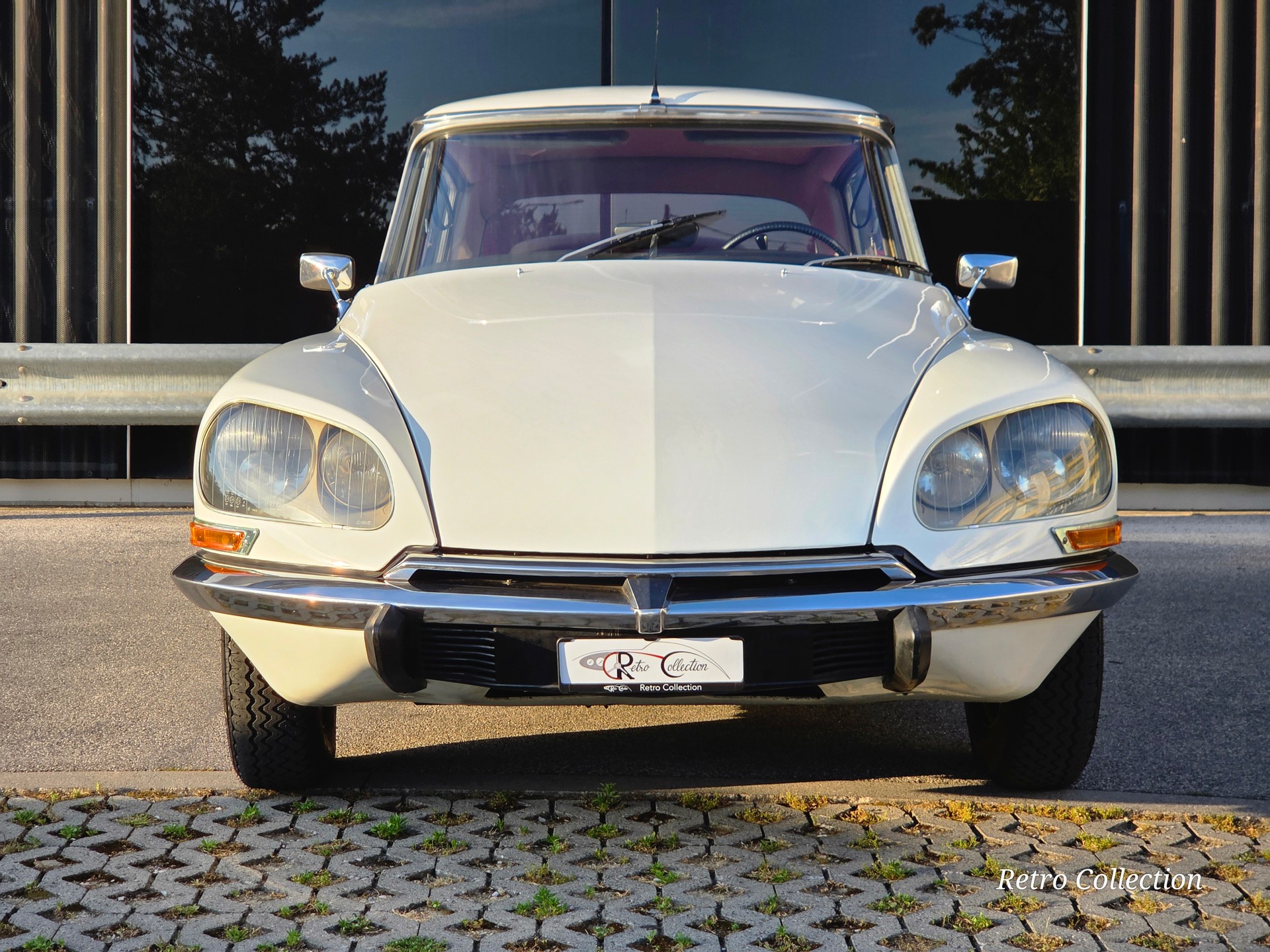 CITROEN DS 21 Pallas Injection Hydraulique - voiture CH - excellent état - superbe combinaison couleurs - expertisée vétéran 08.2024.-image-7