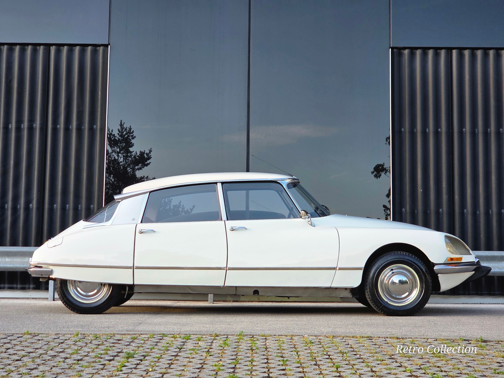 CITROEN DS 21 Pallas Injection Hydraulique - voiture CH - excellent état - superbe combinaison couleurs - expertisée vétéran 08.2024.-image-3