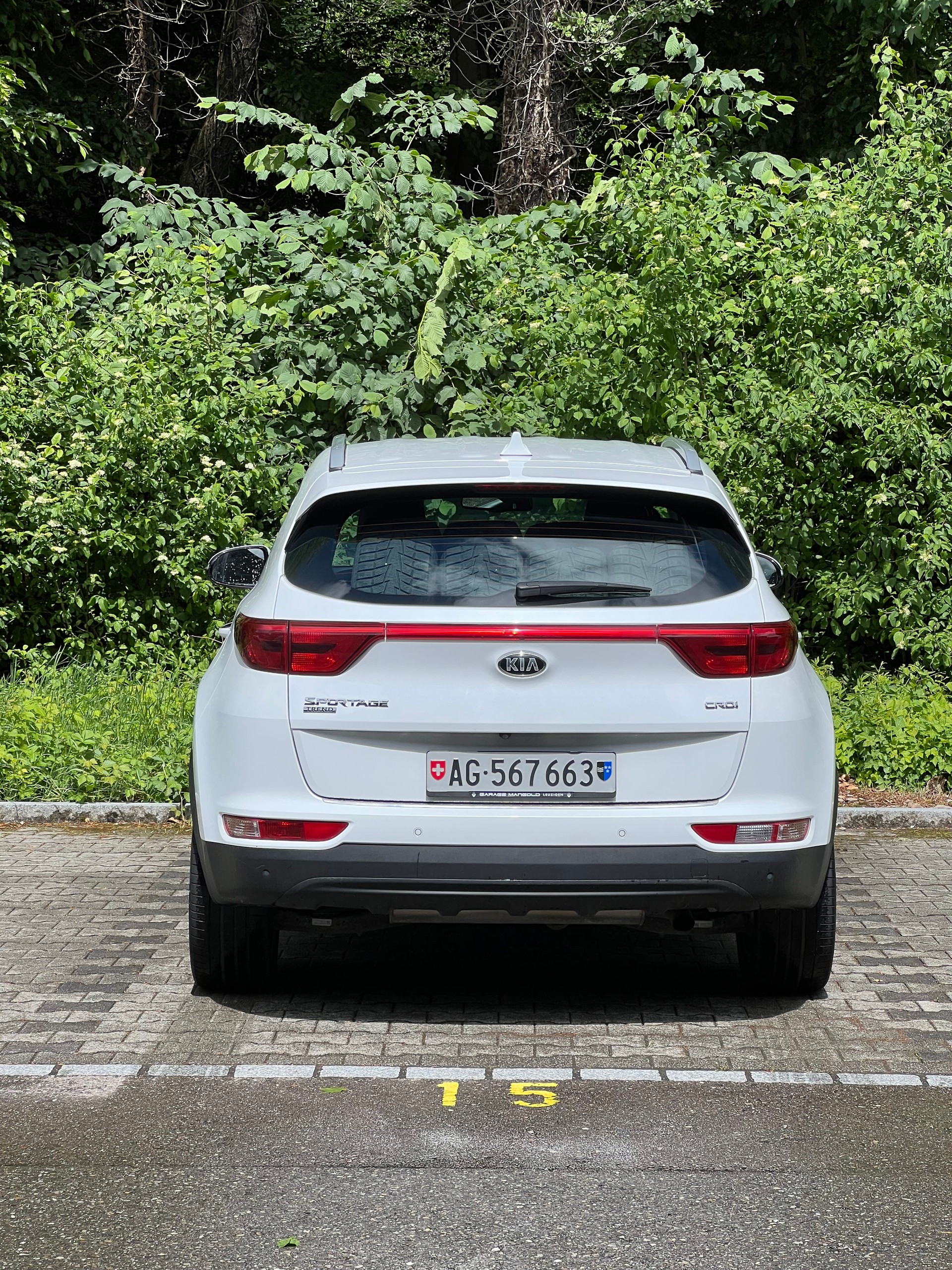 KIA Sportage 2.0 CRDi Trend-image-5