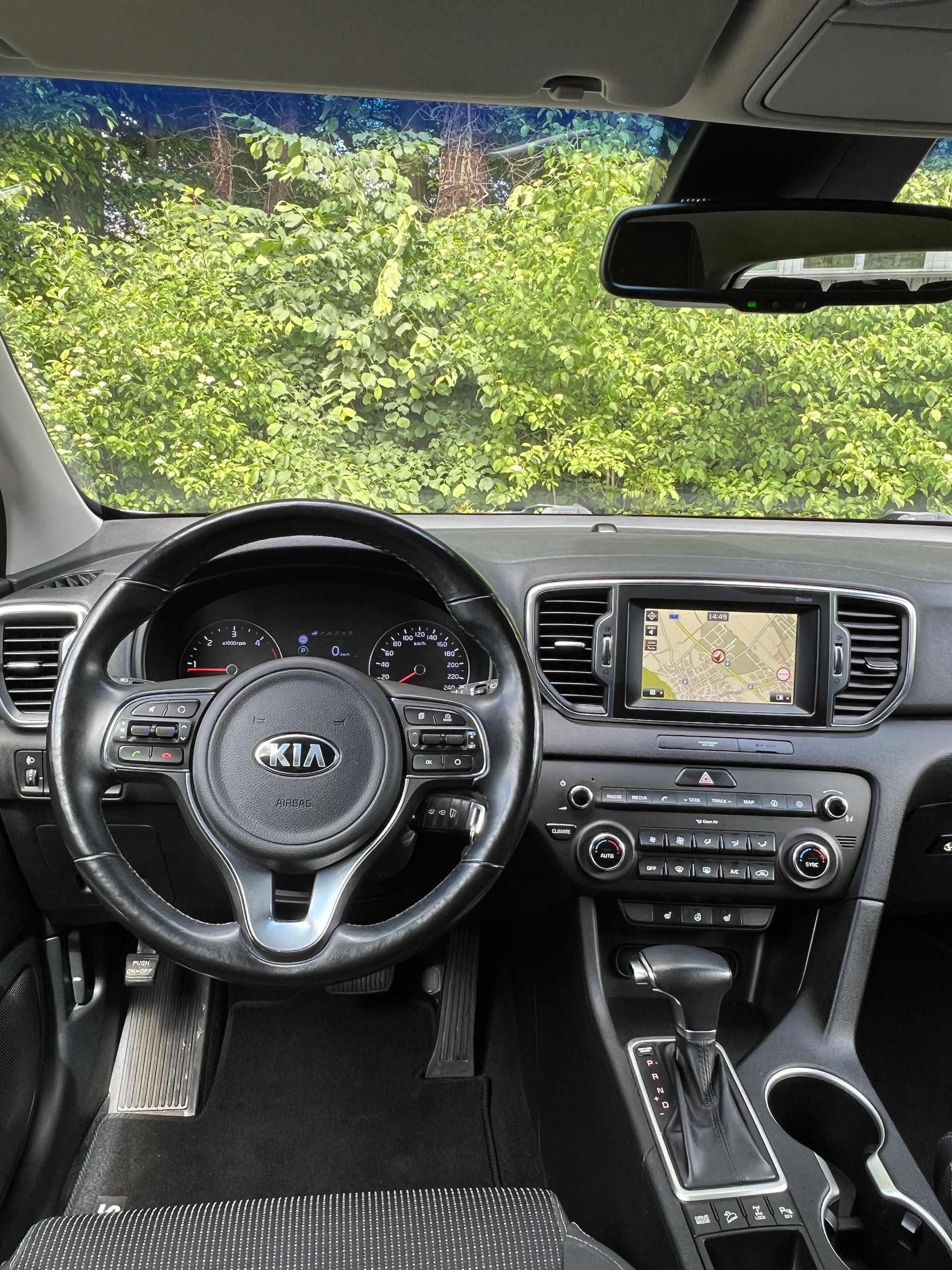KIA Sportage 2.0 CRDi Trend-image-14